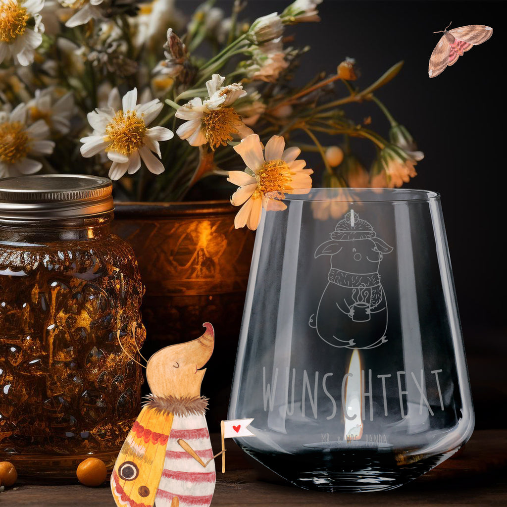 Personalisiertes Gravur Windlicht Schwein Glühwein Personalisiertes Windlicht Glas, Personalisiertes Teelichtglas, Personalisierter Teelichthalter, Personalisiertes Teelichter, Personalisiertes Kerzenglas, Personalisierte Windlicht Kerze, Personalisiertes Kerzenlicht, Personalisiertes Windlicht mit Gravur, Personalisierte Teelicht Glas mit Gravur, Personalisierte Kerzenglas mit Gravur, Windlicht mit Namen, Kerze mit Namen, Winter, Weihnachten, Weihnachtsdeko, Nikolaus, Advent, Heiligabend, Wintermotiv, Glühschwein, Glühwein, Weihnachtsmarkt, Punsch