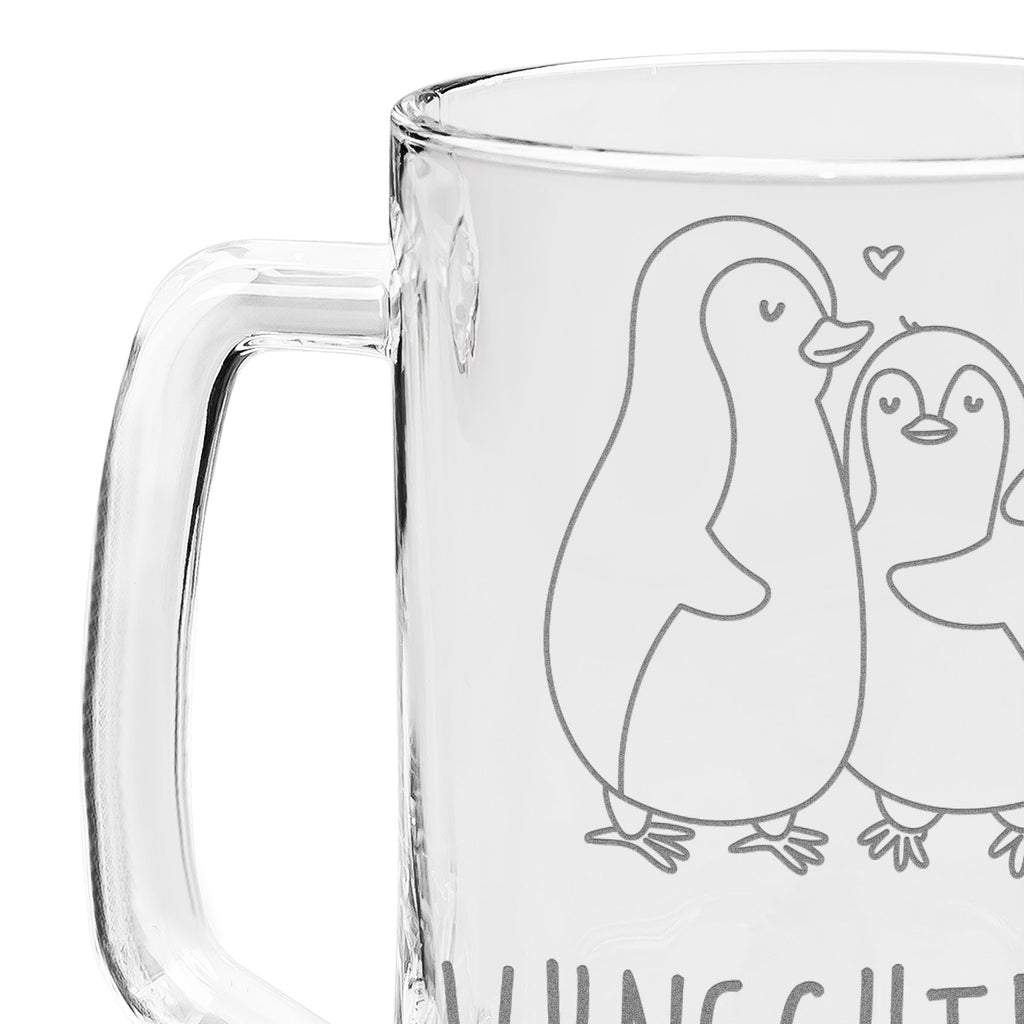 Personalisierter Gravur Bierkrug Pinguin umarmen Personalisierter Bierkrug, Personalisierter Bier Krug, Personalisiertes Bierkrug Glas, Bierkrug mit Namen, Bier Krug mit Namen, Bierkrug Glas mit Namen, Vatertag, Wunschtext, Wunschname, Personalisierbar, Selbst gestalten, Pinguin, Liebe, Liebespaar, Liebesbeweis, Liebesgeschenk, Verlobung, Jahrestag, Hochzeitstag, Hochzeit, Hochzeitsgeschenk