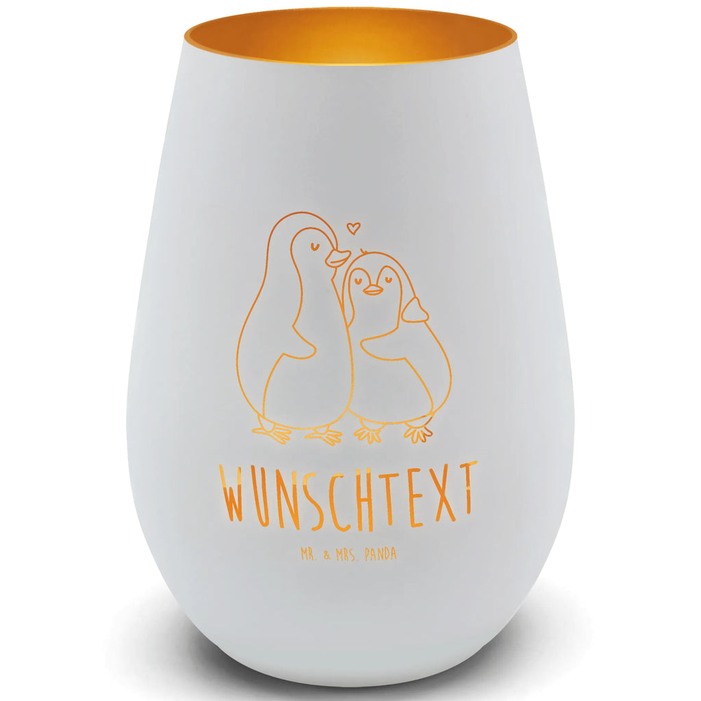 Gold Windlicht Personalisiert Pinguin umarmen Personalisiertes Windlicht, Personalisiertes Teelicht, Personalisiertes Graviertes Windlicht, Personalisiertes Windlicht Gravur, Personalisierte Kerze, Personalisiertes Windlicht aus Glas, Personalisiertes Teelicht aus Glas, Personalisiertes Windlicht mit Namen, Teelicht mit Namen, Graviertes Windlicht mit Namen, Windlicht Gravur mit Namen, Kerze mit Namen, Windlicht aus Glas mit Namen, Teelicht aus Glas mit Namen, Wunschtext, Personalisierbar, Selbst gestalten, Pinguin, Liebe, Liebespaar, Liebesbeweis, Liebesgeschenk, Verlobung, Jahrestag, Hochzeitstag, Hochzeit, Hochzeitsgeschenk