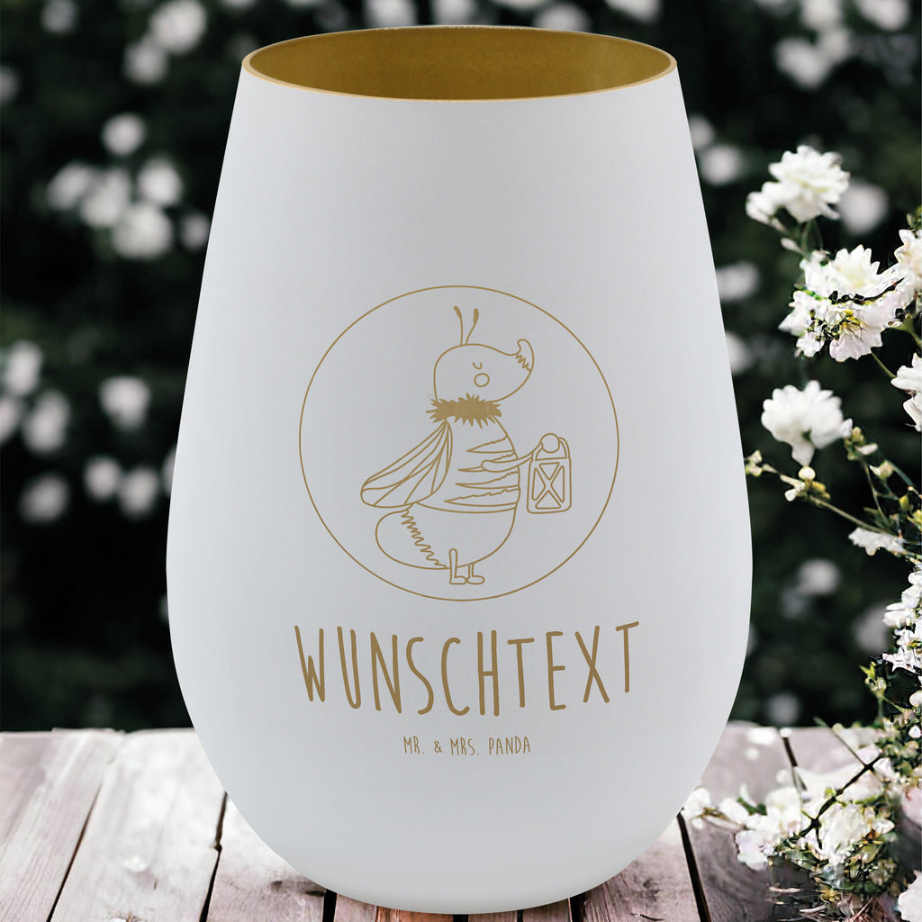 Gold Windlicht Personalisiert Glühwürmchen Personalisiertes Windlicht, Personalisiertes Teelicht, Personalisiertes Graviertes Windlicht, Personalisiertes Windlicht Gravur, Personalisierte Kerze, Personalisiertes Windlicht aus Glas, Personalisiertes Teelicht aus Glas, Personalisiertes Windlicht mit Namen, Teelicht mit Namen, Graviertes Windlicht mit Namen, Windlicht Gravur mit Namen, Kerze mit Namen, Windlicht aus Glas mit Namen, Teelicht aus Glas mit Namen, Wunschtext, Personalisierbar, Selbst gestalten, Tiermotive, Gute Laune, lustige Sprüche, Tiere, Glühwürmchen, Glühwurm, Falter, Liebe, Leuchten, magisch, Liebesbeweis, Lieblingsmensch, Verlobung, Heiratsantrag, Jahrestag, Liebesspruch