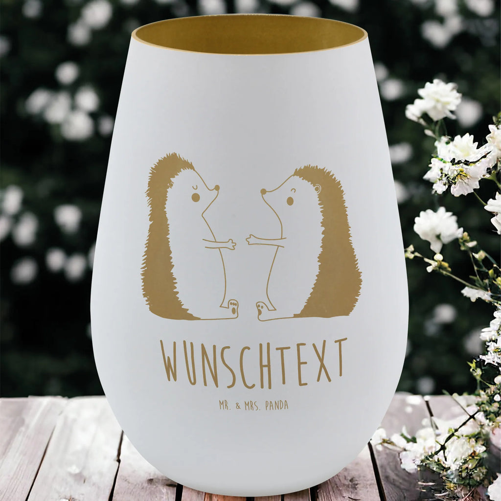 Gold Windlicht Personalisiert Igel Liebe Personalisiertes Windlicht, Personalisiertes Teelicht, Personalisiertes Graviertes Windlicht, Personalisiertes Windlicht Gravur, Personalisierte Kerze, Personalisiertes Windlicht aus Glas, Personalisiertes Teelicht aus Glas, Personalisiertes Windlicht mit Namen, Teelicht mit Namen, Graviertes Windlicht mit Namen, Windlicht Gravur mit Namen, Kerze mit Namen, Windlicht aus Glas mit Namen, Teelicht aus Glas mit Namen, Wunschtext, Personalisierbar, Selbst gestalten, Liebe, Partner, Freund, Freundin, Ehemann, Ehefrau, Heiraten, Verlobung, Heiratsantrag, Liebesgeschenk, Jahrestag, Hocheitstag, Verliebt, Verlobt, Verheiratet, Geschenk, Liebesbeweis, Hochzeitstag, Hochzeit, Igel