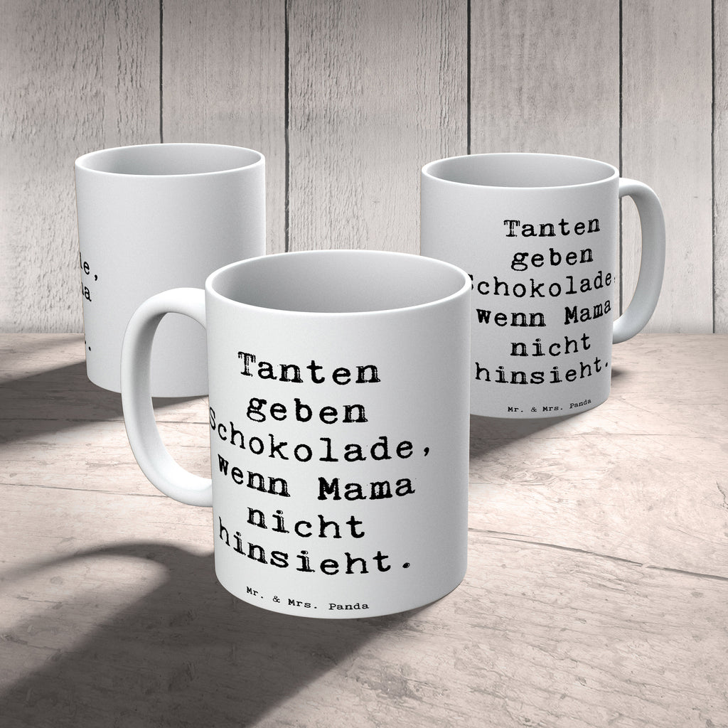 Tasse Spruch Tanten geben Schokolade, wenn Mama nicht hinsieht. Tasse, Kaffeetasse, Teetasse, Becher, Kaffeebecher, Teebecher, Keramiktasse, Porzellantasse, Büro Tasse, Geschenk Tasse, Tasse Sprüche, Tasse Motive, Kaffeetassen, Tasse bedrucken, Designer Tasse, Cappuccino Tassen, Schöne Teetassen, Familie, Vatertag, Muttertag, Bruder, Schwester, Mama, Papa, Oma, Opa