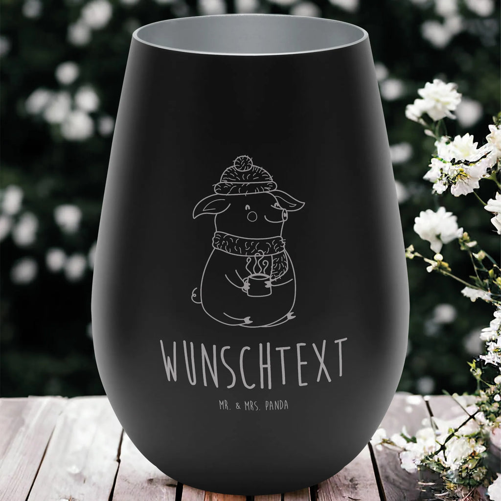 Gold Windlicht Personalisiert Schwein Glühwein Personalisiertes Windlicht, Personalisiertes Teelicht, Personalisiertes Graviertes Windlicht, Personalisiertes Windlicht Gravur, Personalisierte Kerze, Personalisiertes Windlicht aus Glas, Personalisiertes Teelicht aus Glas, Personalisiertes Windlicht mit Namen, Teelicht mit Namen, Graviertes Windlicht mit Namen, Windlicht Gravur mit Namen, Kerze mit Namen, Windlicht aus Glas mit Namen, Teelicht aus Glas mit Namen, Wunschtext, Personalisierbar, Selbst gestalten, Winter, Weihnachten, Weihnachtsdeko, Nikolaus, Advent, Heiligabend, Wintermotiv, Glühschwein, Glühwein, Weihnachtsmarkt, Punsch