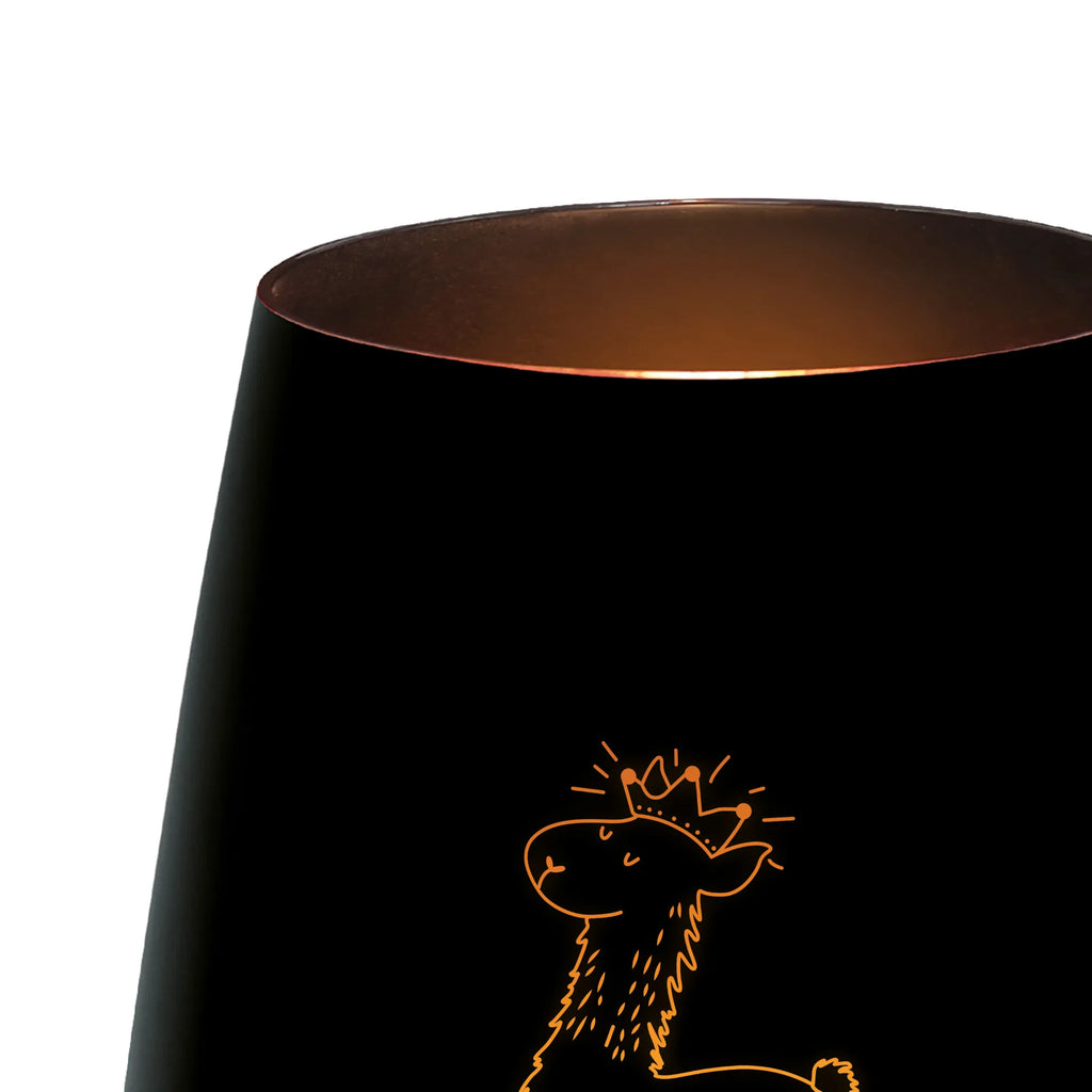 Gold Windlicht Personalisiert Lama König Personalisiertes Windlicht, Personalisiertes Teelicht, Personalisiertes Graviertes Windlicht, Personalisiertes Windlicht Gravur, Personalisierte Kerze, Personalisiertes Windlicht aus Glas, Personalisiertes Teelicht aus Glas, Personalisiertes Windlicht mit Namen, Teelicht mit Namen, Graviertes Windlicht mit Namen, Windlicht Gravur mit Namen, Kerze mit Namen, Windlicht aus Glas mit Namen, Teelicht aus Glas mit Namen, Wunschtext, Personalisierbar, Selbst gestalten, Lama, Alpaka, Lamas, König, Königin, Freundin, Mama, Papa, Büro Kollege, Kollegin, Chef, Vorgesetzter, Abi, Abitur