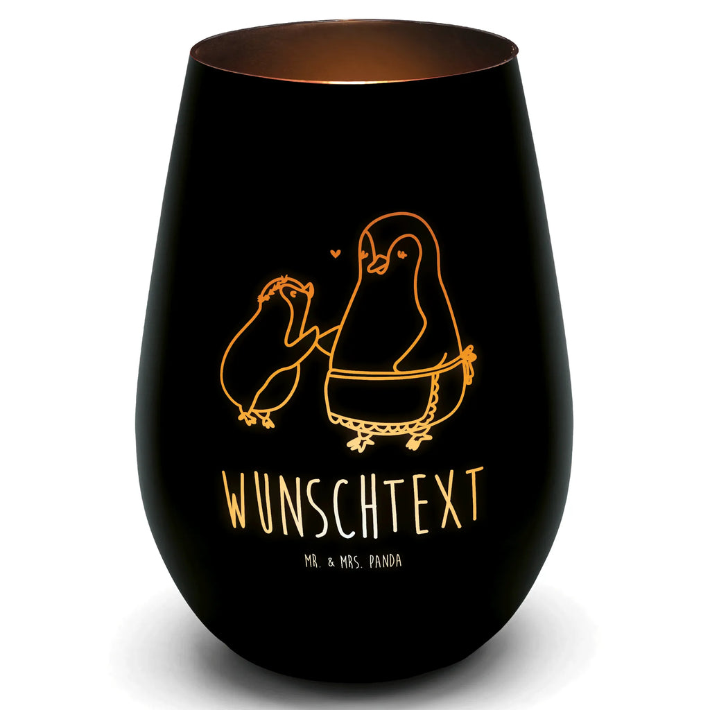 Gold Windlicht Personalisiert Pinguin mit Kind Personalisiertes Windlicht, Personalisiertes Teelicht, Personalisiertes Graviertes Windlicht, Personalisiertes Windlicht Gravur, Personalisierte Kerze, Personalisiertes Windlicht aus Glas, Personalisiertes Teelicht aus Glas, Personalisiertes Windlicht mit Namen, Teelicht mit Namen, Graviertes Windlicht mit Namen, Windlicht Gravur mit Namen, Kerze mit Namen, Windlicht aus Glas mit Namen, Teelicht aus Glas mit Namen, Wunschtext, Personalisierbar, Selbst gestalten, Familie, Vatertag, Muttertag, Bruder, Schwester, Mama, Papa, Oma, Opa, Geschenk, Mami, Mutti, Mutter, Geburststag