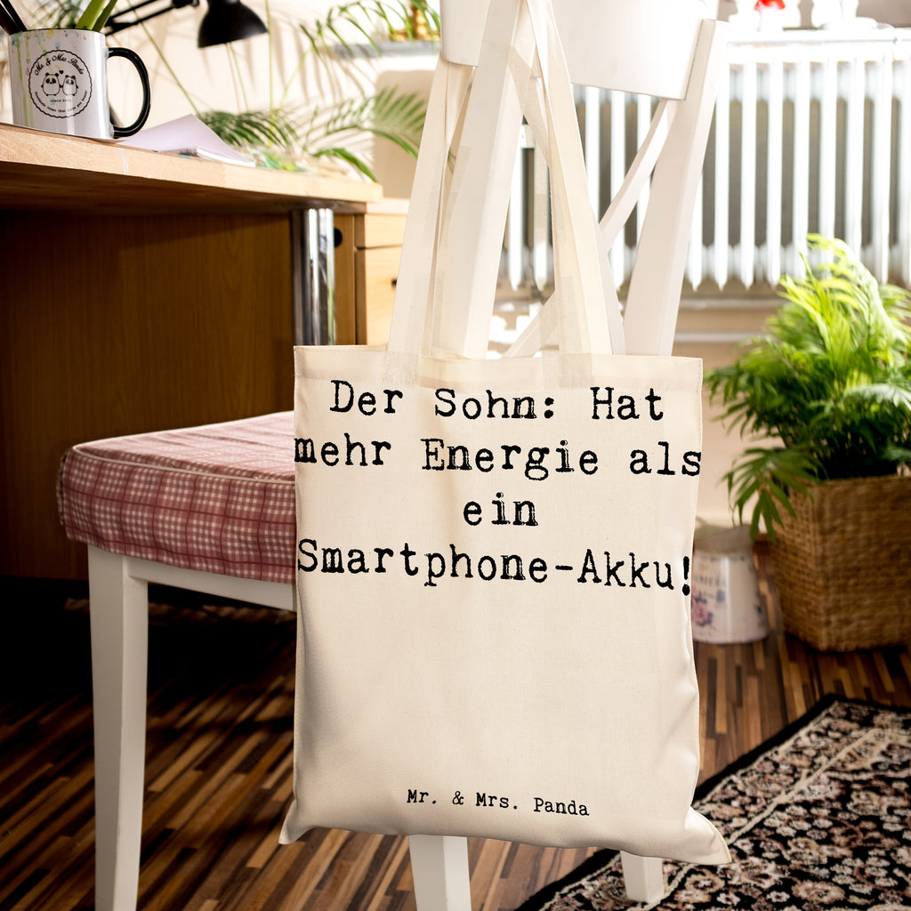 Tragetasche Spruch Energie Sohn Beuteltasche, Beutel, Einkaufstasche, Jutebeutel, Stoffbeutel, Tasche, Shopper, Umhängetasche, Strandtasche, Schultertasche, Stofftasche, Tragetasche, Badetasche, Jutetasche, Einkaufstüte, Laptoptasche, Familie, Vatertag, Muttertag, Bruder, Schwester, Mama, Papa, Oma, Opa