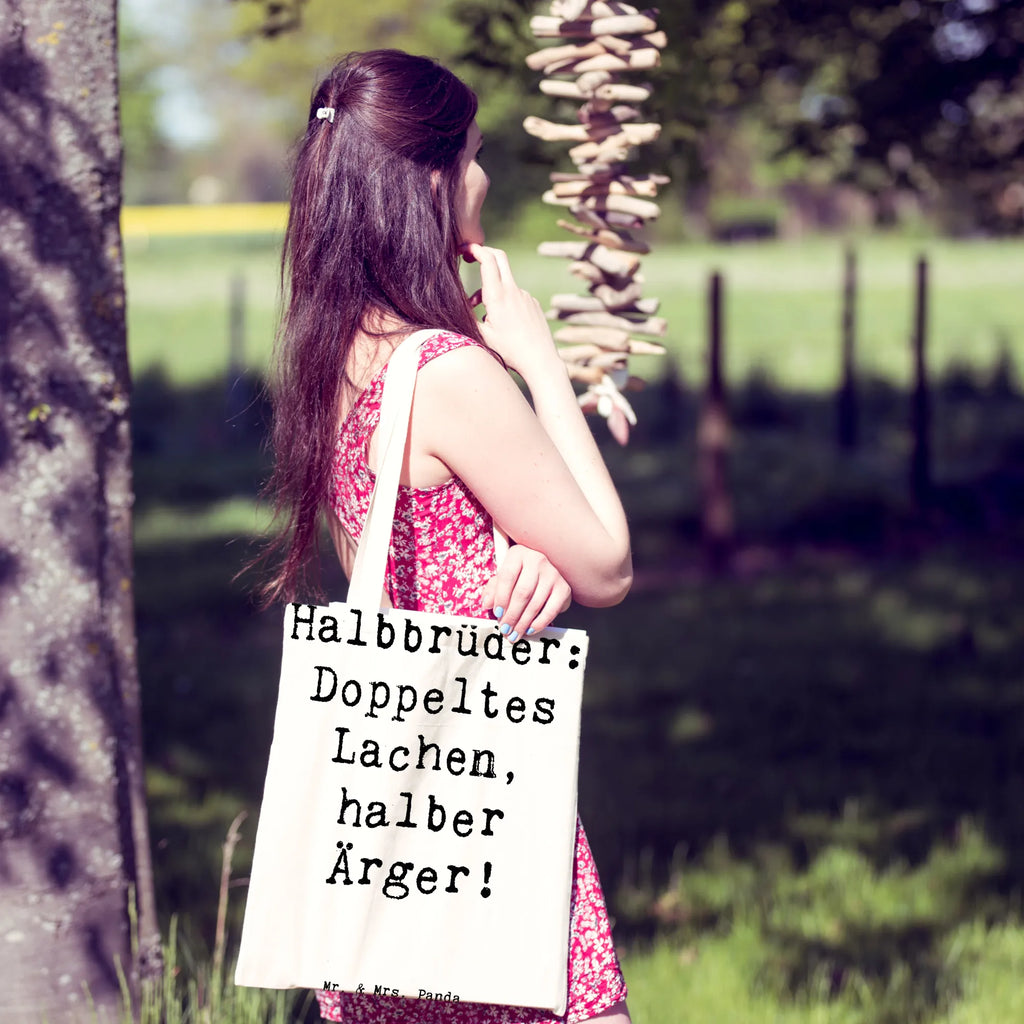 Tragetasche Spruch Halbbruder Lachen Beuteltasche, Beutel, Einkaufstasche, Jutebeutel, Stoffbeutel, Tasche, Shopper, Umhängetasche, Strandtasche, Schultertasche, Stofftasche, Tragetasche, Badetasche, Jutetasche, Einkaufstüte, Laptoptasche, Familie, Vatertag, Muttertag, Bruder, Schwester, Mama, Papa, Oma, Opa