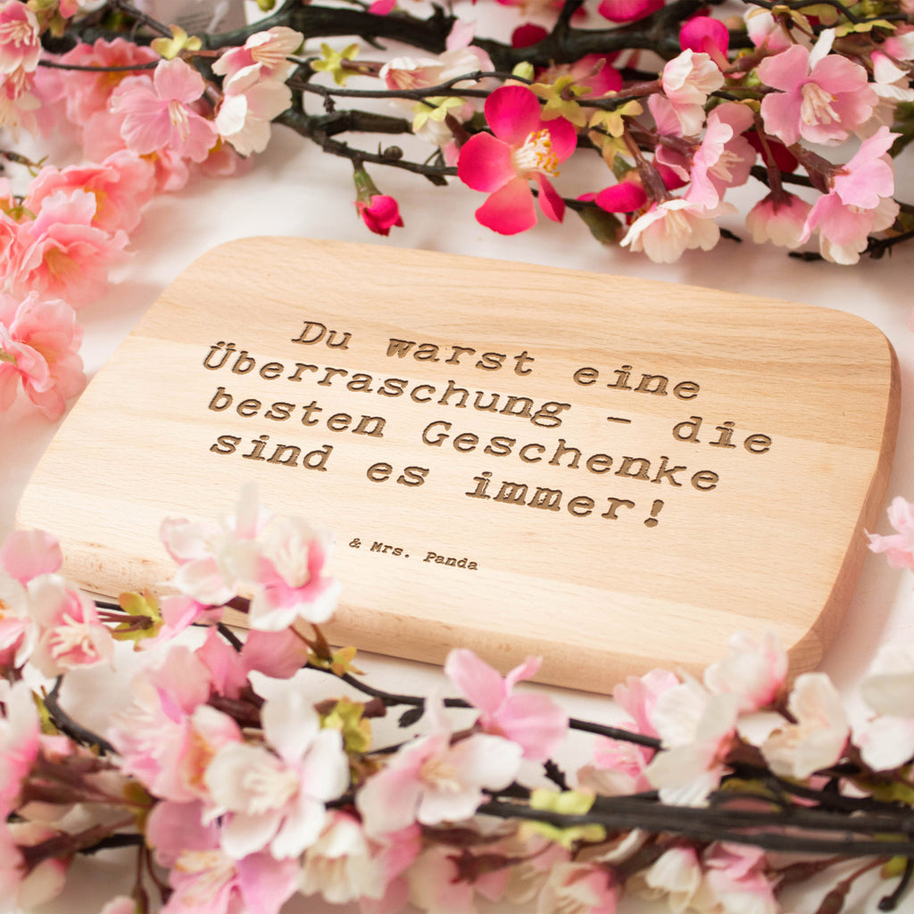 Frühstücksbrett Du warst eine Überraschung - die besten Geschenke sind es immer! Frühstücksbrett, Holzbrett, Schneidebrett, Schneidebrett Holz, Frühstücksbrettchen, Küchenbrett, Familie, Vatertag, Muttertag, Bruder, Schwester, Mama, Papa, Oma, Opa