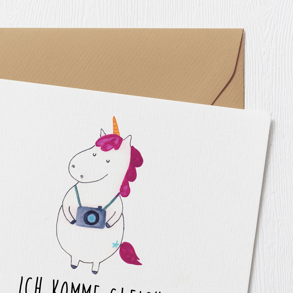 Deluxe Karte Einhorn Fotograf Karte, Grußkarte, Klappkarte, Einladungskarte, Glückwunschkarte, Hochzeitskarte, Geburtstagskarte, Hochwertige Grußkarte, Hochwertige Klappkarte, Einhorn, Einhörner, Einhorn Deko, Pegasus, Unicorn, Fotograf, Fotografie, Kamera, Reisen, Weltreise, Weltenbummler, Urlaub, Tourist, Kurztrip, Reise, Städtereise