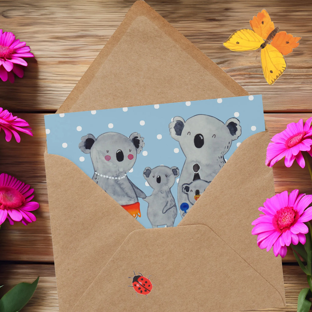 Personalisierte Deluxe Karte Koala Familie Personalisierte Grußkarte, Personalisiertere Klappkarte, Personalisierte Einladungskarte, Personalisierte Glückwunschkarte, Personalisierte Hochzeitskarte, Personalisierte Geburtstagskarte, Grußkarte mit Namen, Grußkarte selber drucken, Grußkarte selbst gestalten, Grußkarte mit persönlichen Nachrichten, Grußkarte als Geldgeschenk, Grußkarten personalisiert, Personalisierte Karte, Familie, Vatertag, Muttertag, Bruder, Schwester, Mama, Papa, Oma, Opa, Koala, Koalas, Family, Kinder, Geschwister, Familienleben