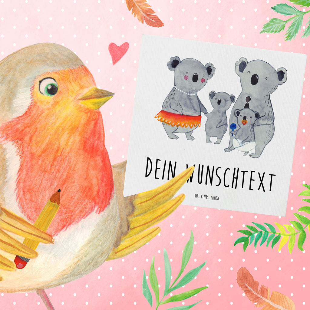 Personalisierte Deluxe Karte Koala Familie Personalisierte Grußkarte, Personalisiertere Klappkarte, Personalisierte Einladungskarte, Personalisierte Glückwunschkarte, Personalisierte Hochzeitskarte, Personalisierte Geburtstagskarte, Grußkarte mit Namen, Grußkarte selber drucken, Grußkarte selbst gestalten, Grußkarte mit persönlichen Nachrichten, Grußkarte als Geldgeschenk, Grußkarten personalisiert, Personalisierte Karte, Familie, Vatertag, Muttertag, Bruder, Schwester, Mama, Papa, Oma, Opa, Koala, Koalas, Family, Kinder, Geschwister, Familienleben