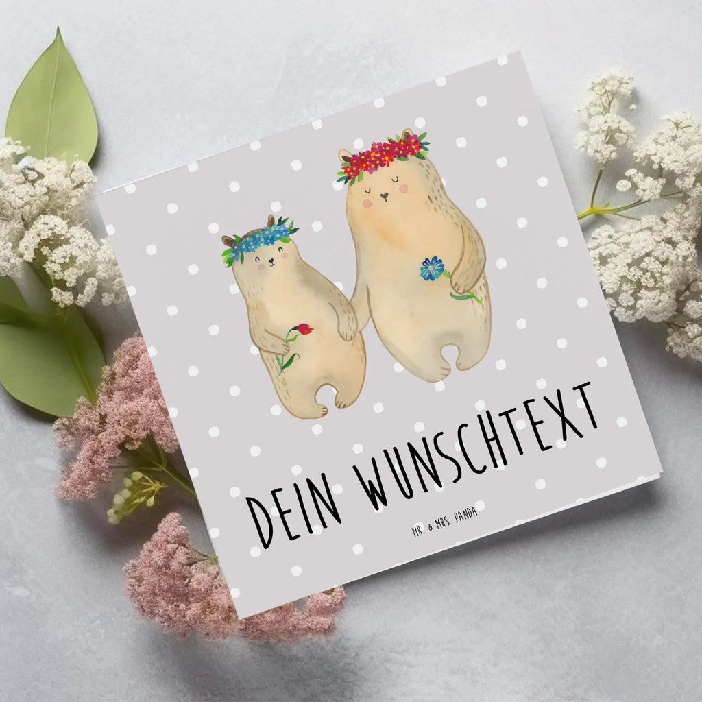 Personalisierte Deluxe Karte Bären mit Blumenkranz Personalisierte Grußkarte, Personalisiertere Klappkarte, Personalisierte Einladungskarte, Personalisierte Glückwunschkarte, Personalisierte Hochzeitskarte, Personalisierte Geburtstagskarte, Grußkarte mit Namen, Grußkarte selber drucken, Grußkarte selbst gestalten, Grußkarte mit persönlichen Nachrichten, Grußkarte als Geldgeschenk, Grußkarten personalisiert, Personalisierte Karte, Familie, Vatertag, Muttertag, Bruder, Schwester, Mama, Papa, Oma, Opa, Bär, Bären, Mutter, Mutti, Mami, Lieblingsmensch, Lieblingsmama, beste Mutter, weltbeste Mama, Geschenk Mama. Muttertag, Tochter, Kind, Kinder, Töchter, Family, Vorbild