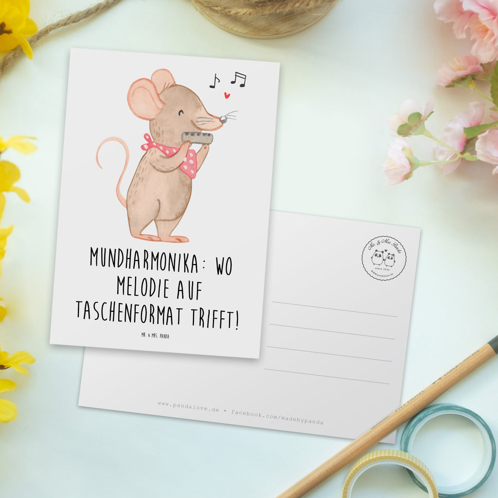 Postkarte Mundharmonika: Wo Melodie auf Taschenformat trifft! Postkarte, Karte, Geschenkkarte, Grußkarte, Einladung, Ansichtskarte, Geburtstagskarte, Einladungskarte, Dankeskarte, Ansichtskarten, Einladung Geburtstag, Einladungskarten Geburtstag, Instrumente, Geschenke Musiker, Musikliebhaber