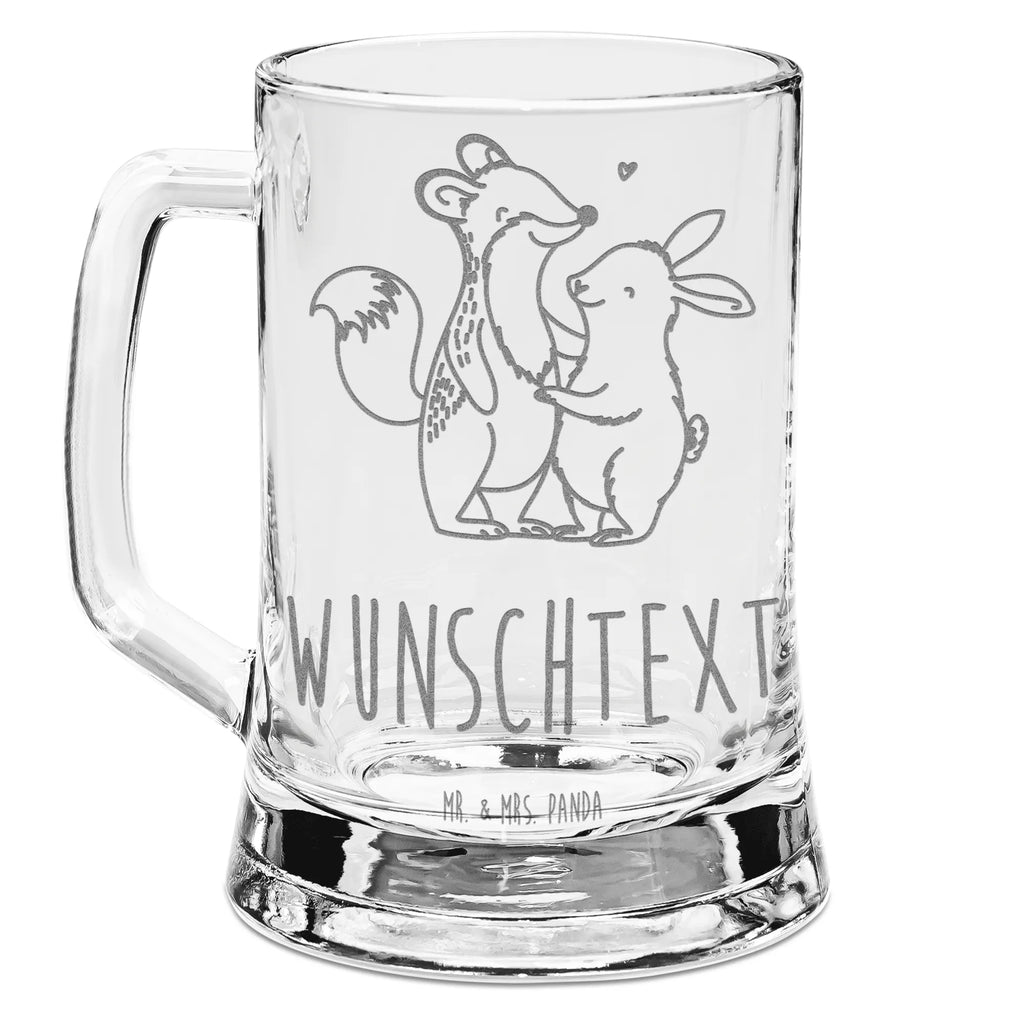 Personalisierter Gravur Bierkrug Fuchs Hase Freunde treffen Personalisierter Bierkrug, Personalisierter Bier Krug, Personalisiertes Bierkrug Glas, Bierkrug mit Namen, Bier Krug mit Namen, Bierkrug Glas mit Namen, Vatertag, Wunschtext, Wunschname, Personalisierbar, Selbst gestalten, Geschenk, Sport, Sportart, Hobby, Schenken, Danke, Dankeschön, Auszeichnung, Gewinn, Sportler, Freunde treffen