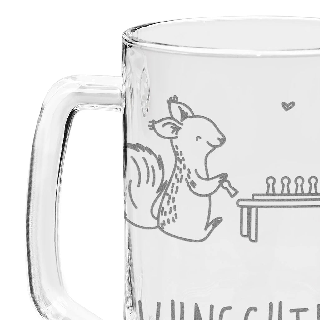 Personalisierter Gravur Bierkrug Eichhörnchen Gesellschaftsspiele Personalisierter Bierkrug, Personalisierter Bier Krug, Personalisiertes Bierkrug Glas, Bierkrug mit Namen, Bier Krug mit Namen, Bierkrug Glas mit Namen, Vatertag, Wunschtext, Wunschname, Personalisierbar, Selbst gestalten, Geschenk, Sport, Sportart, Hobby, Schenken, Danke, Dankeschön, Auszeichnung, Gewinn, Sportler, Gesellschaftsspiele, Spielen, Spieleabend