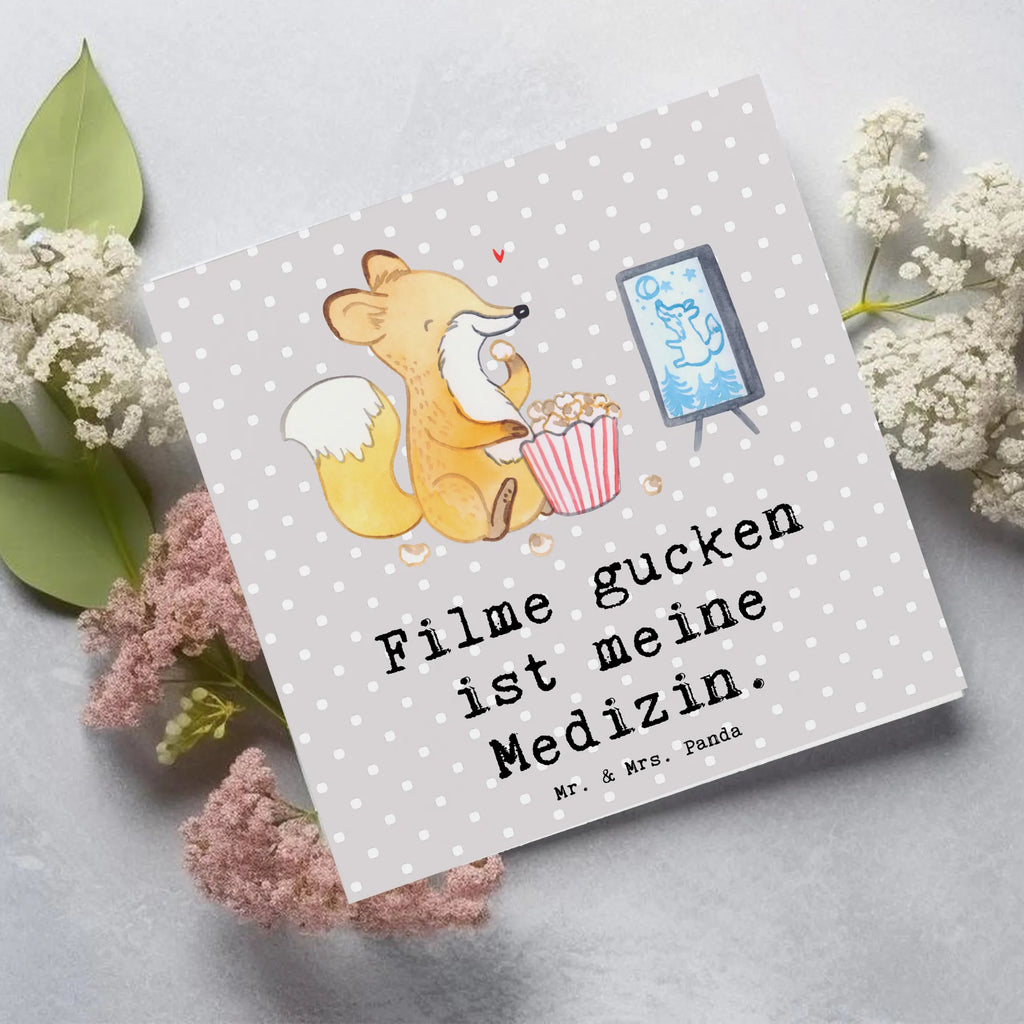 Deluxe Karte Fuchs Filme gucken Karte, Grußkarte, Klappkarte, Einladungskarte, Glückwunschkarte, Hochzeitskarte, Geburtstagskarte, Hochwertige Grußkarte, Hochwertige Klappkarte, Geschenk, Sport, Sportart, Hobby, Schenken, Danke, Dankeschön, Auszeichnung, Gewinn, Sportler, Filmabend, Filme gucken, TV, Fernsehen, Kino