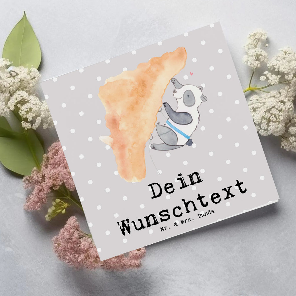 Personalisierte Deluxe Karte Panda Klettern Personalisierte Grußkarte, Personalisiertere Klappkarte, Personalisierte Einladungskarte, Personalisierte Glückwunschkarte, Personalisierte Hochzeitskarte, Personalisierte Geburtstagskarte, Grußkarte mit Namen, Grußkarte selber drucken, Grußkarte selbst gestalten, Grußkarte mit persönlichen Nachrichten, Grußkarte als Geldgeschenk, Grußkarten personalisiert, Personalisierte Karte, Geschenk, Sport, Sportart, Hobby, Schenken, Danke, Dankeschön, Auszeichnung, Gewinn, Sportler, Klettern, Bouldern, Kletterhalle, Klettersport