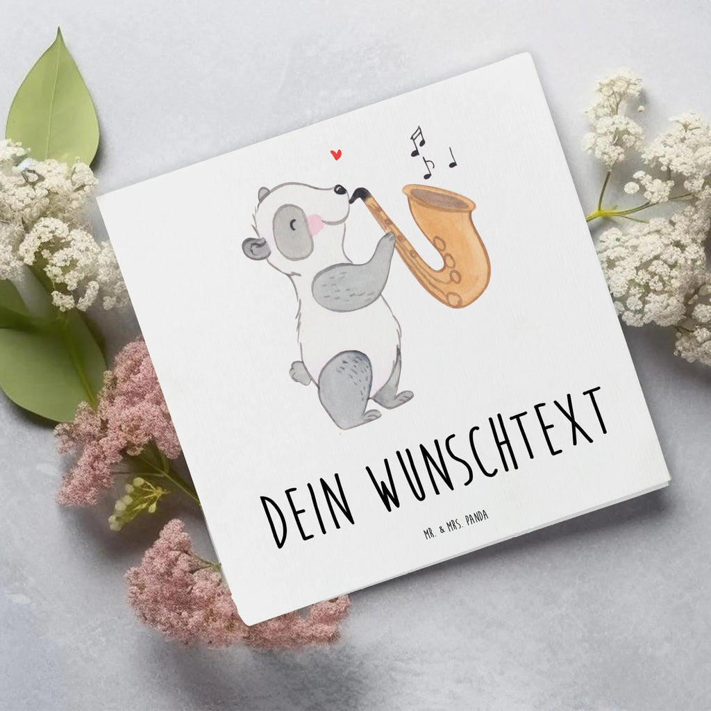 Personalisierte Deluxe Karte Panda Saxophon Personalisierte Grußkarte, Personalisiertere Klappkarte, Personalisierte Einladungskarte, Personalisierte Glückwunschkarte, Personalisierte Hochzeitskarte, Personalisierte Geburtstagskarte, Grußkarte mit Namen, Grußkarte selber drucken, Grußkarte selbst gestalten, Grußkarte mit persönlichen Nachrichten, Grußkarte als Geldgeschenk, Grußkarten personalisiert, Personalisierte Karte, Instrumente, Geschenke Musiker, Musikliebhaber, Panda, Saxophon, Holzbläser, Orchester, Bigband, Jazz