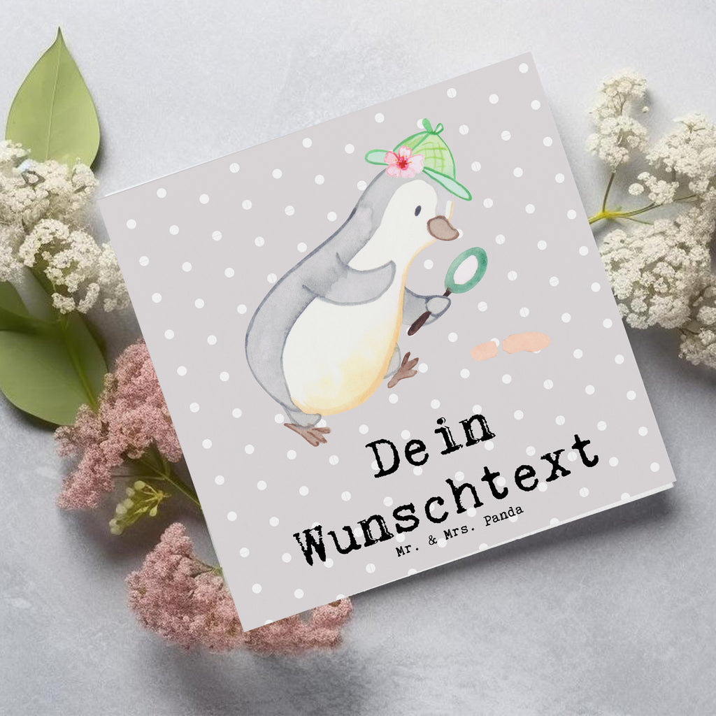 Personalisierte Deluxe Karte Detektivin Herz Personalisierte Grußkarte, Personalisiertere Klappkarte, Personalisierte Einladungskarte, Personalisierte Glückwunschkarte, Personalisierte Hochzeitskarte, Personalisierte Geburtstagskarte, Grußkarte mit Namen, Grußkarte selber drucken, Grußkarte selbst gestalten, Grußkarte mit persönlichen Nachrichten, Grußkarte als Geldgeschenk, Grußkarten personalisiert, Personalisierte Karte, Beruf, Ausbildung, Jubiläum, Abschied, Rente, Kollege, Kollegin, Geschenk, Schenken, Arbeitskollege, Mitarbeiter, Firma, Danke, Dankeschön, Detektivin, Ermittlerin, Agentin, Privatdetektei, Berufsdetektivin, Wirtschaftsdetektei, Detektivausbildung, Spurensuche