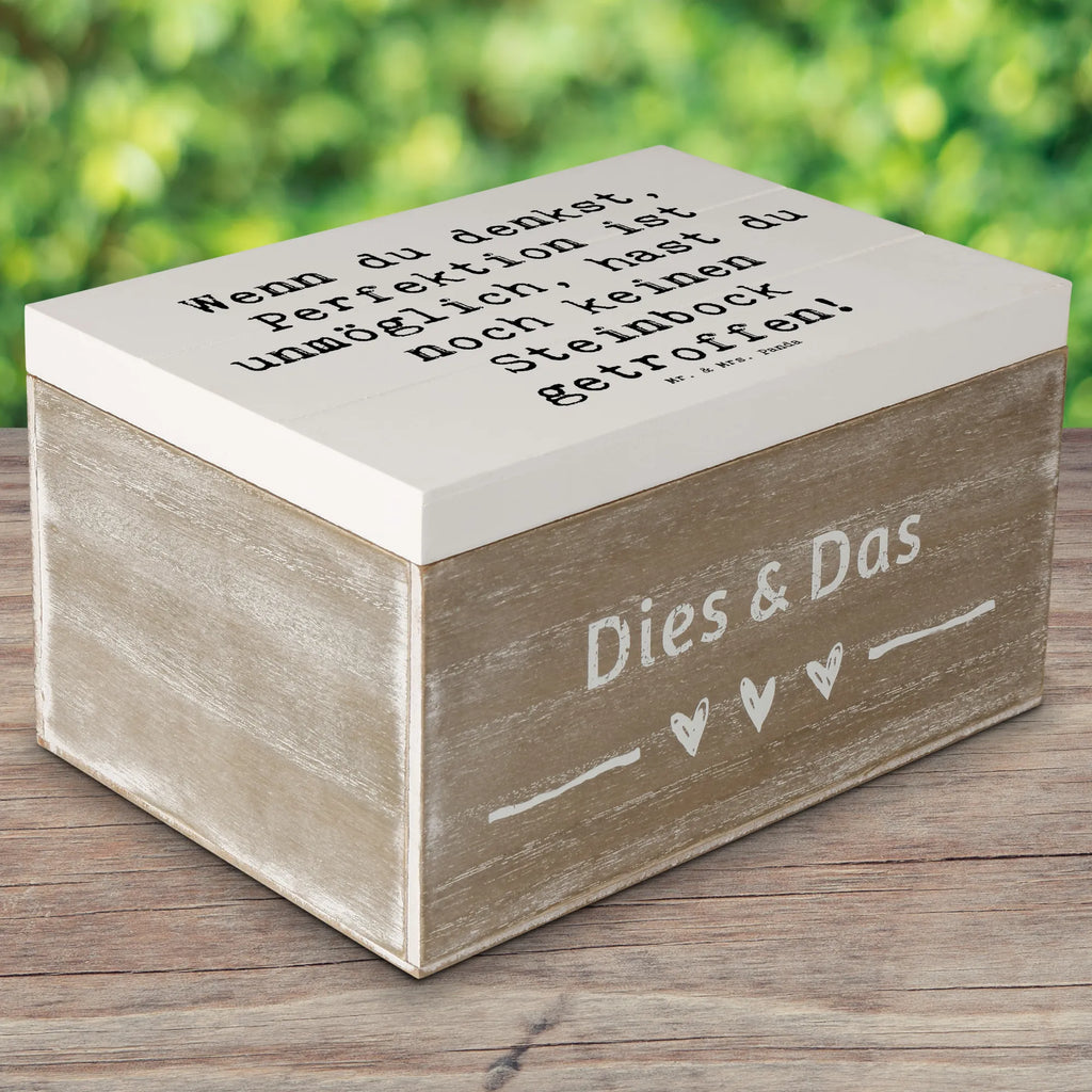 Holzkiste Spruch Steinbock Perfektion Holzkiste, Kiste, Schatzkiste, Truhe, Schatulle, XXL, Erinnerungsbox, Erinnerungskiste, Dekokiste, Aufbewahrungsbox, Geschenkbox, Geschenkdose, Tierkreiszeichen, Sternzeichen, Horoskop, Astrologie, Aszendent