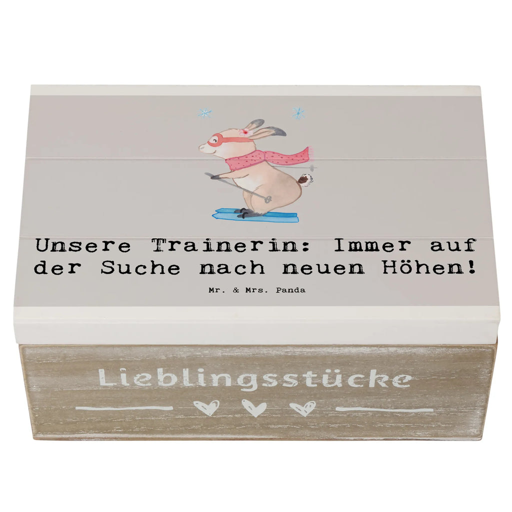 Holzkiste Skispringen Trainerin Holzkiste, Kiste, Schatzkiste, Truhe, Schatulle, XXL, Erinnerungsbox, Erinnerungskiste, Dekokiste, Aufbewahrungsbox, Geschenkbox, Geschenkdose, Geschenk, Sport, Sportart, Hobby, Schenken, Danke, Dankeschön, Auszeichnung, Gewinn, Sportler