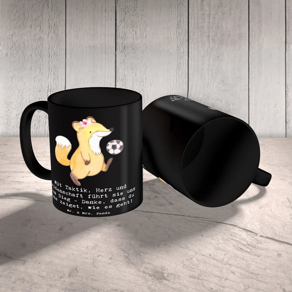 Tasse Fußball Trainerin Tasse, Kaffeetasse, Teetasse, Becher, Kaffeebecher, Teebecher, Keramiktasse, Porzellantasse, Büro Tasse, Geschenk Tasse, Tasse Sprüche, Tasse Motive, Kaffeetassen, Tasse bedrucken, Designer Tasse, Cappuccino Tassen, Schöne Teetassen, Geschenk, Sport, Sportart, Hobby, Schenken, Danke, Dankeschön, Auszeichnung, Gewinn, Sportler