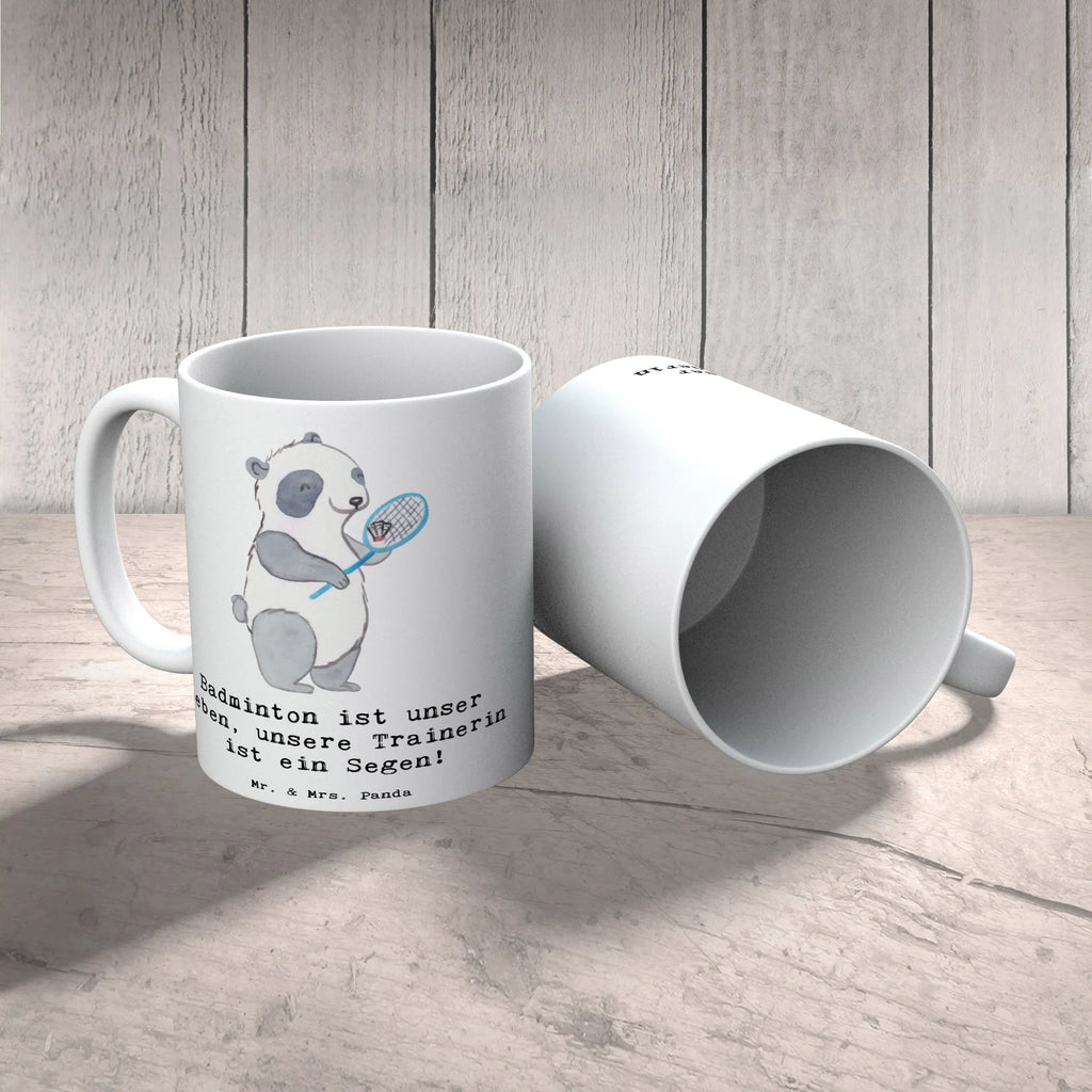 Tasse Badminton Trainerin Tasse, Kaffeetasse, Teetasse, Becher, Kaffeebecher, Teebecher, Keramiktasse, Porzellantasse, Büro Tasse, Geschenk Tasse, Tasse Sprüche, Tasse Motive, Kaffeetassen, Tasse bedrucken, Designer Tasse, Cappuccino Tassen, Schöne Teetassen, Geschenk, Sport, Sportart, Hobby, Schenken, Danke, Dankeschön, Auszeichnung, Gewinn, Sportler