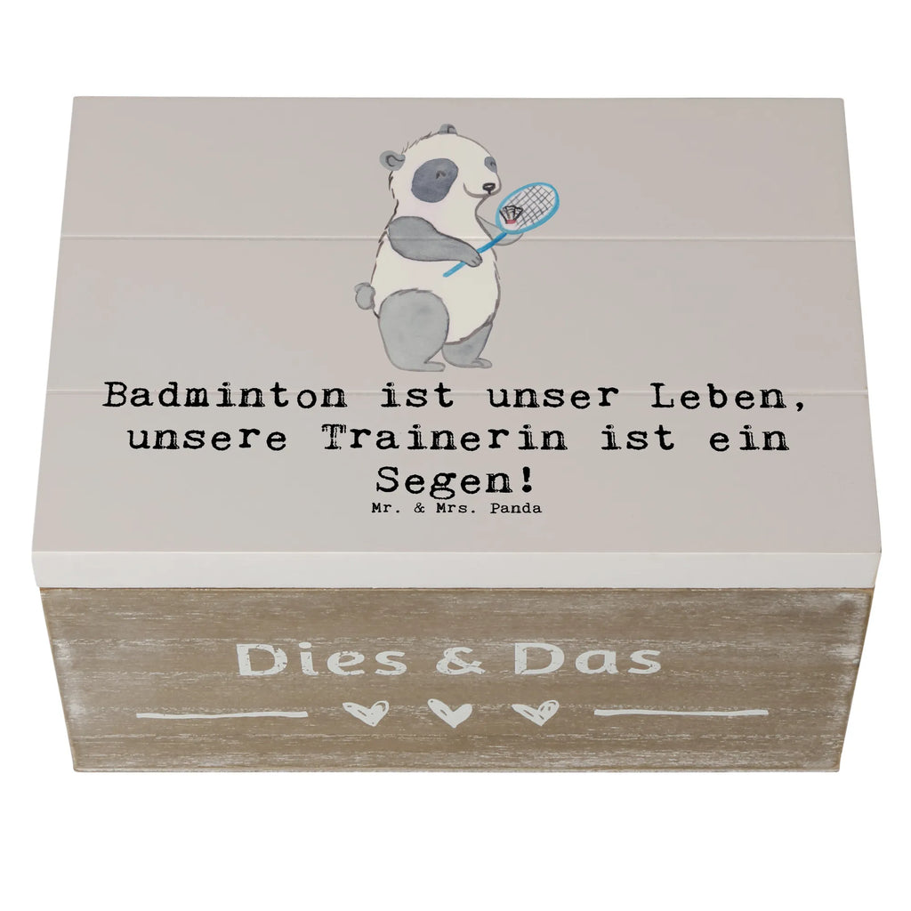 Holzkiste Badminton Trainerin Holzkiste, Kiste, Schatzkiste, Truhe, Schatulle, XXL, Erinnerungsbox, Erinnerungskiste, Dekokiste, Aufbewahrungsbox, Geschenkbox, Geschenkdose, Geschenk, Sport, Sportart, Hobby, Schenken, Danke, Dankeschön, Auszeichnung, Gewinn, Sportler