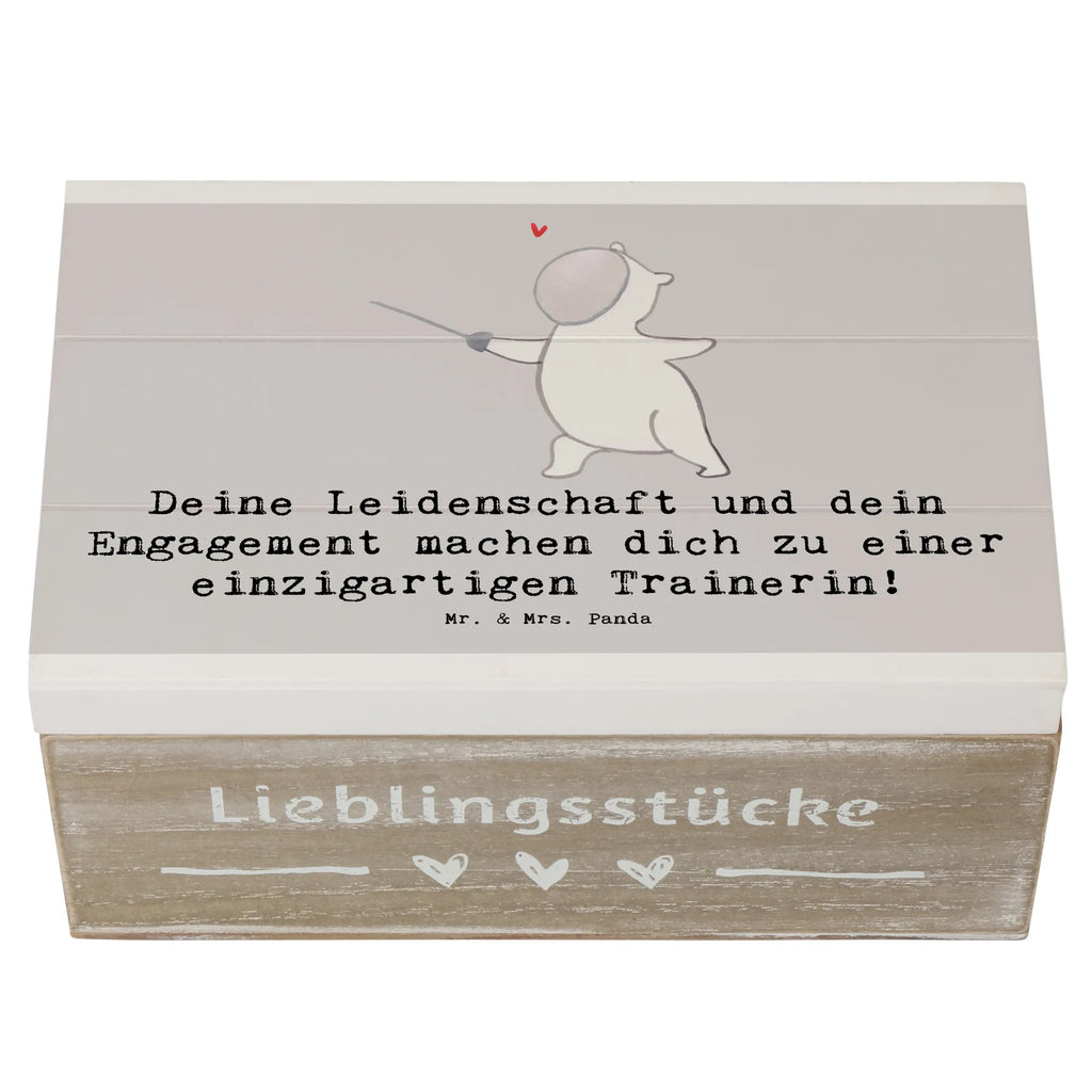 Holzkiste Fechten Trainerin Einzigartig Holzkiste, Kiste, Schatzkiste, Truhe, Schatulle, XXL, Erinnerungsbox, Erinnerungskiste, Dekokiste, Aufbewahrungsbox, Geschenkbox, Geschenkdose, Geschenk, Sport, Sportart, Hobby, Schenken, Danke, Dankeschön, Auszeichnung, Gewinn, Sportler