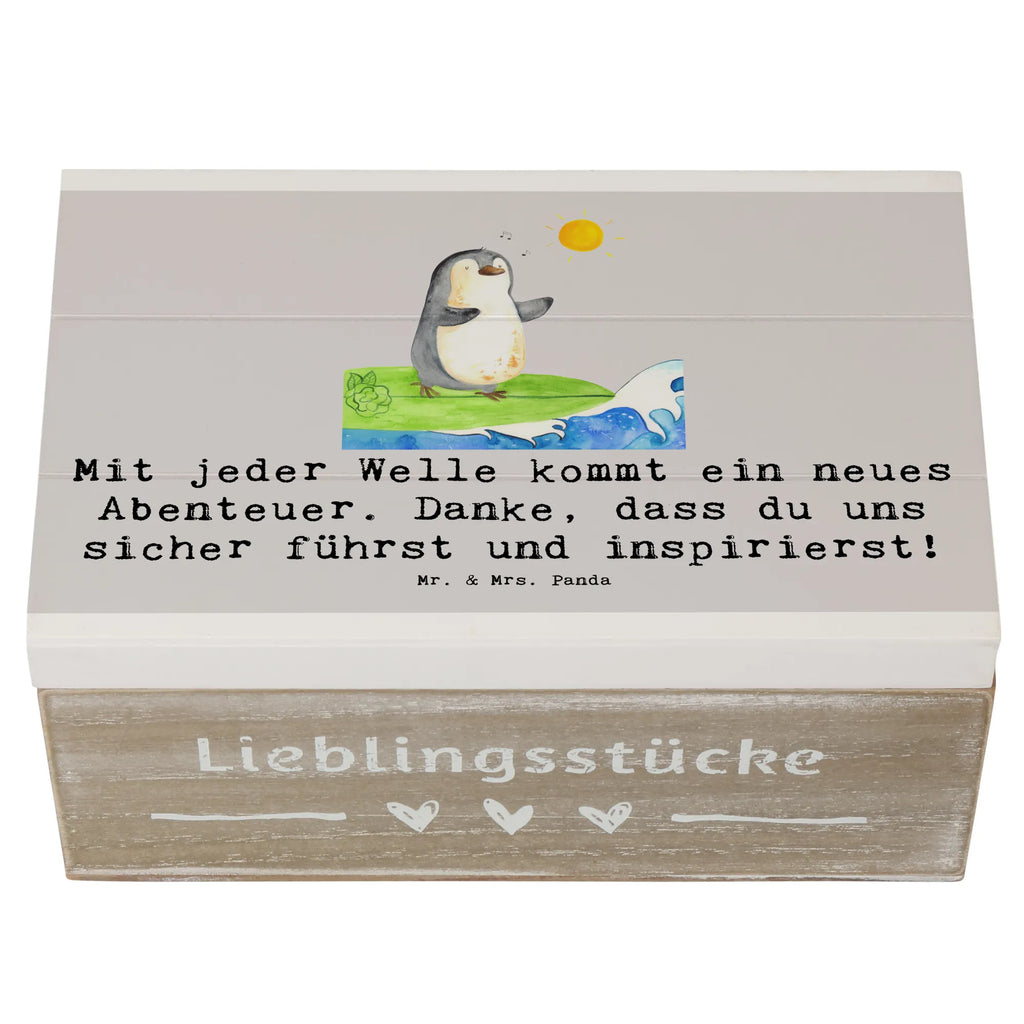 Holzkiste Surfen Trainerin Abenteuer Holzkiste, Kiste, Schatzkiste, Truhe, Schatulle, XXL, Erinnerungsbox, Erinnerungskiste, Dekokiste, Aufbewahrungsbox, Geschenkbox, Geschenkdose, Geschenk, Sport, Sportart, Hobby, Schenken, Danke, Dankeschön, Auszeichnung, Gewinn, Sportler