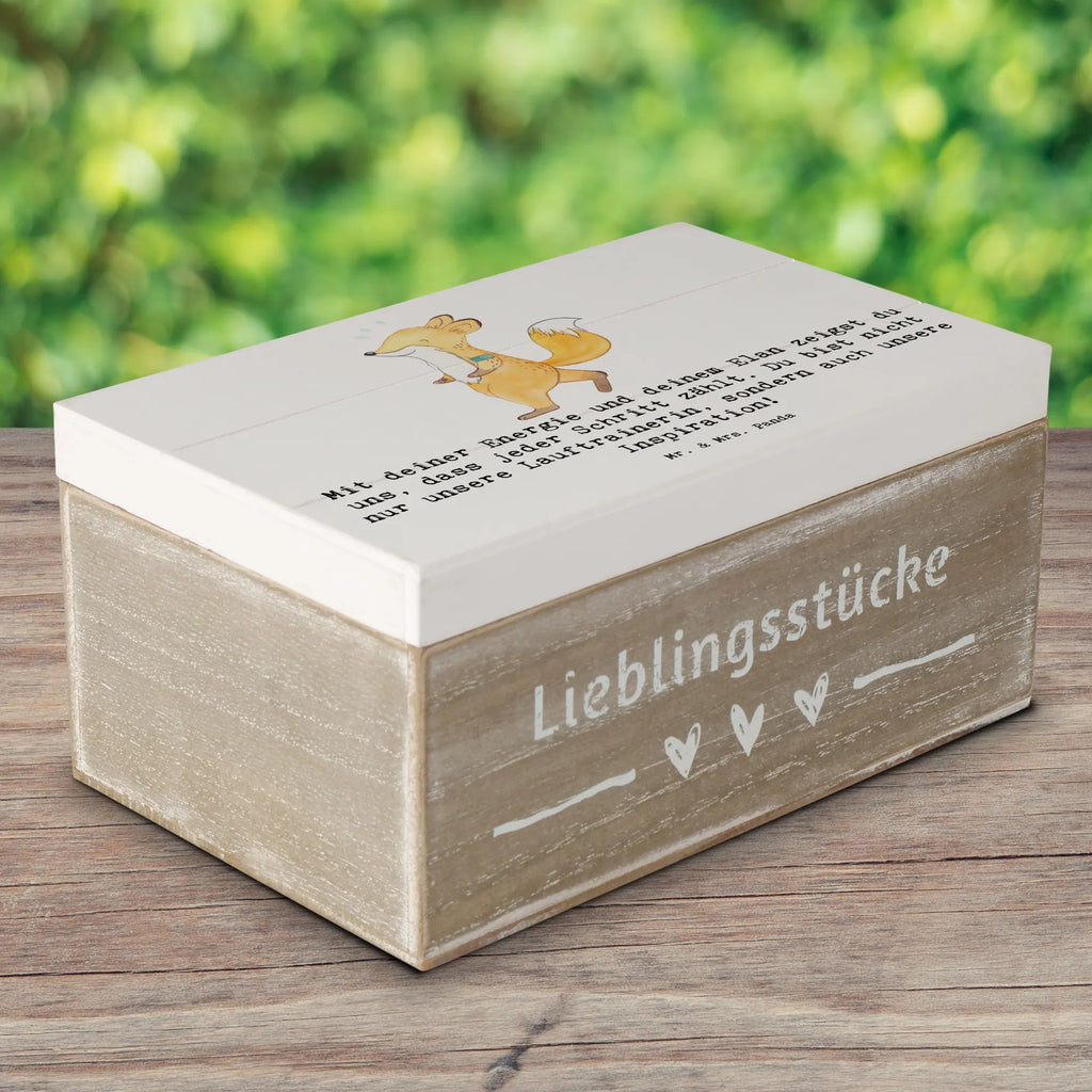 Holzkiste Lauftrainerin Inspiration Holzkiste, Kiste, Schatzkiste, Truhe, Schatulle, XXL, Erinnerungsbox, Erinnerungskiste, Dekokiste, Aufbewahrungsbox, Geschenkbox, Geschenkdose, Geschenk, Sport, Sportart, Hobby, Schenken, Danke, Dankeschön, Auszeichnung, Gewinn, Sportler