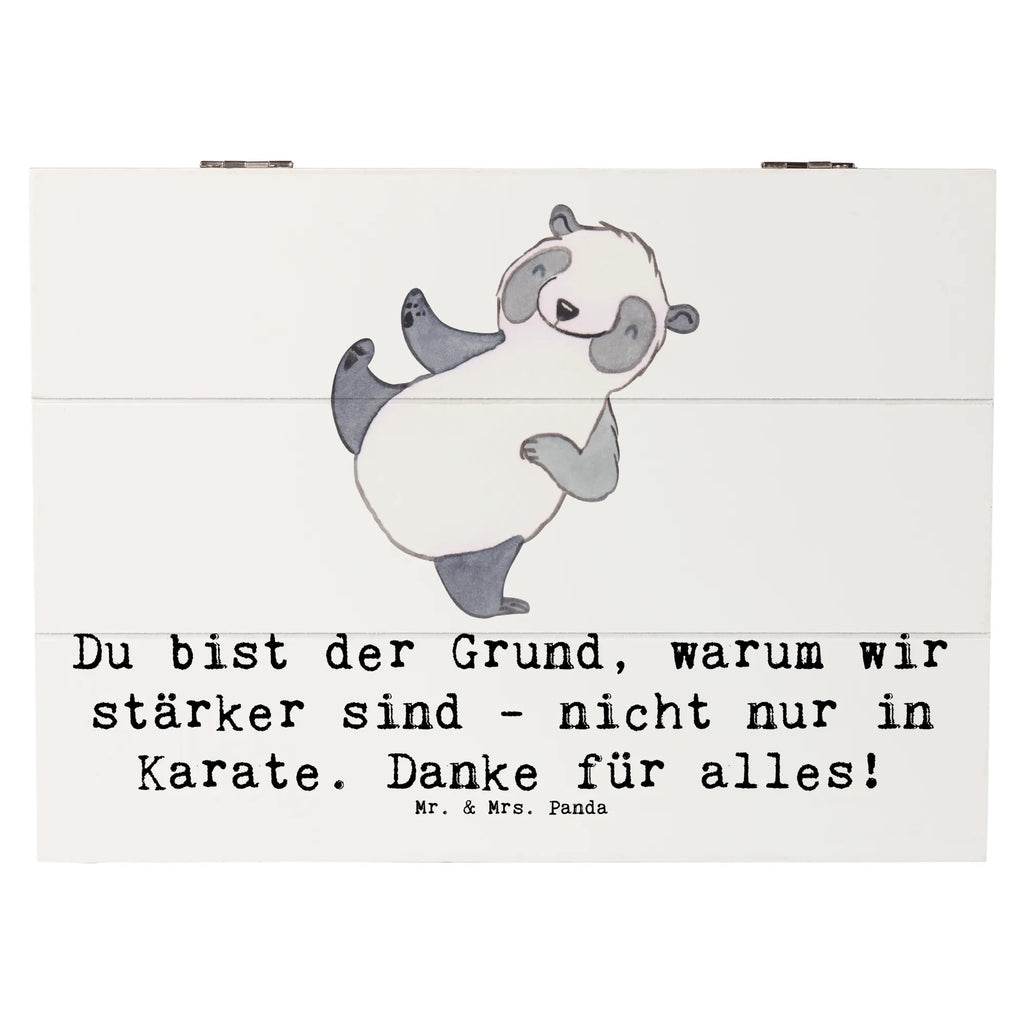 Holzkiste Karate Trainerin Stärke Holzkiste, Kiste, Schatzkiste, Truhe, Schatulle, XXL, Erinnerungsbox, Erinnerungskiste, Dekokiste, Aufbewahrungsbox, Geschenkbox, Geschenkdose, Geschenk, Sport, Sportart, Hobby, Schenken, Danke, Dankeschön, Auszeichnung, Gewinn, Sportler