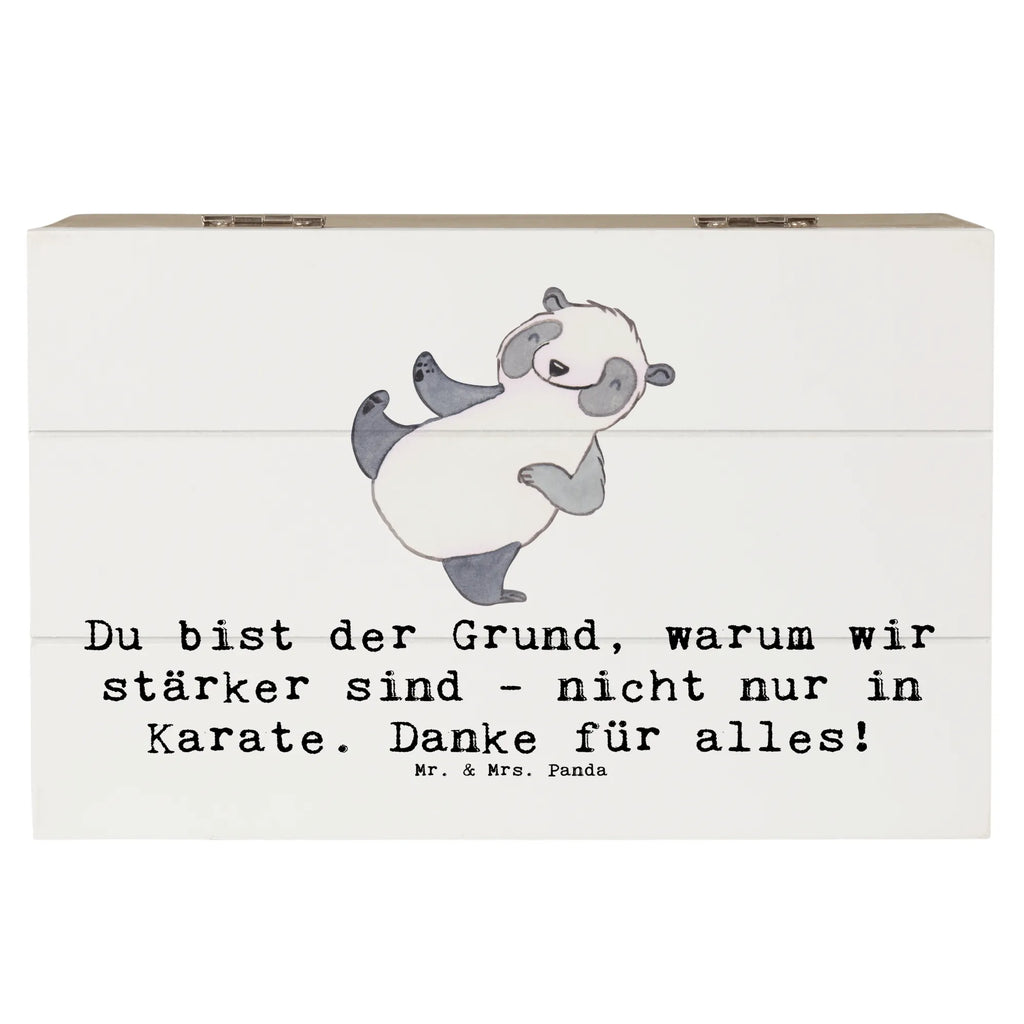 Holzkiste Karate Trainerin Stärke Holzkiste, Kiste, Schatzkiste, Truhe, Schatulle, XXL, Erinnerungsbox, Erinnerungskiste, Dekokiste, Aufbewahrungsbox, Geschenkbox, Geschenkdose, Geschenk, Sport, Sportart, Hobby, Schenken, Danke, Dankeschön, Auszeichnung, Gewinn, Sportler