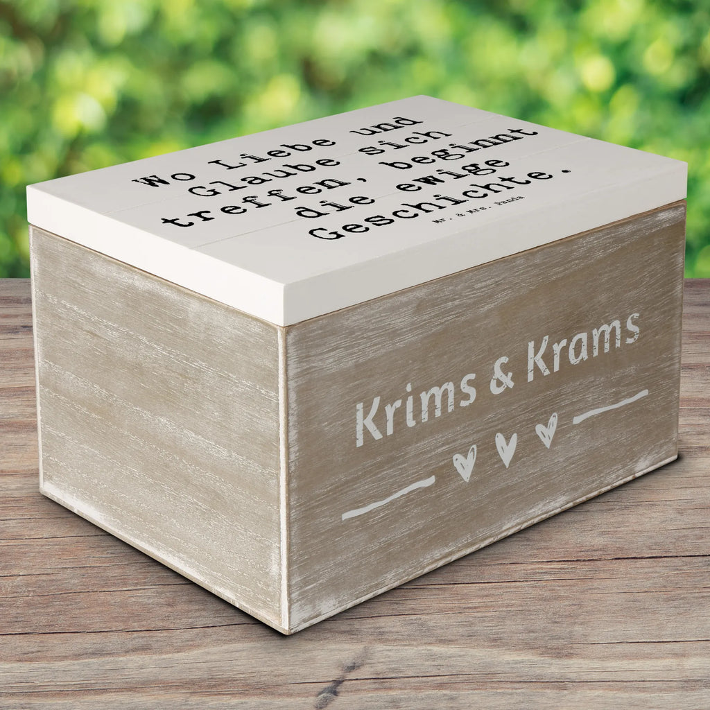 Holzkiste Spruch Kirchliche Trauung Liebe Glaube Holzkiste, Kiste, Schatzkiste, Truhe, Schatulle, XXL, Erinnerungsbox, Erinnerungskiste, Dekokiste, Aufbewahrungsbox, Geschenkbox, Geschenkdose, Hochzeit, Hochzeitsgeschenk, Ehe, Hochzeitsfeier, Trauung, Trauungsgeschenk, Hochzeitskarte, Verlobungsfeier, Verlobungsgeschenk, Hochzeitsgeschenkideen, Hochzeitsgeschenke für Brautpaar