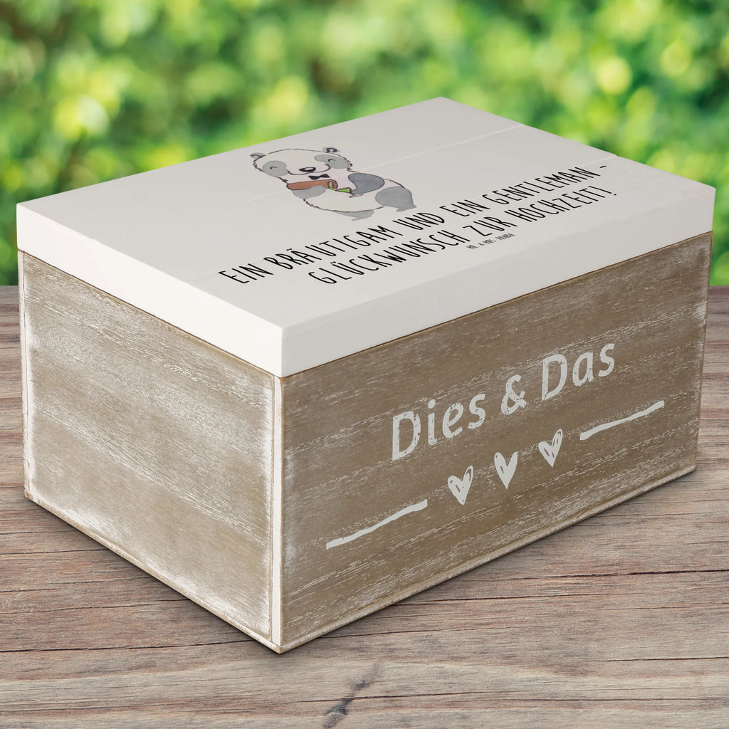 Holzkiste Bräutigam Gentleman Holzkiste, Kiste, Schatzkiste, Truhe, Schatulle, XXL, Erinnerungsbox, Erinnerungskiste, Dekokiste, Aufbewahrungsbox, Geschenkbox, Geschenkdose, Hochzeit, Hochzeitsgeschenk, Ehe, Hochzeitsfeier, Trauung, Trauungsgeschenk, Hochzeitskarte, Verlobungsfeier, Verlobungsgeschenk, Hochzeitsgeschenkideen, Hochzeitsgeschenke für Brautpaar