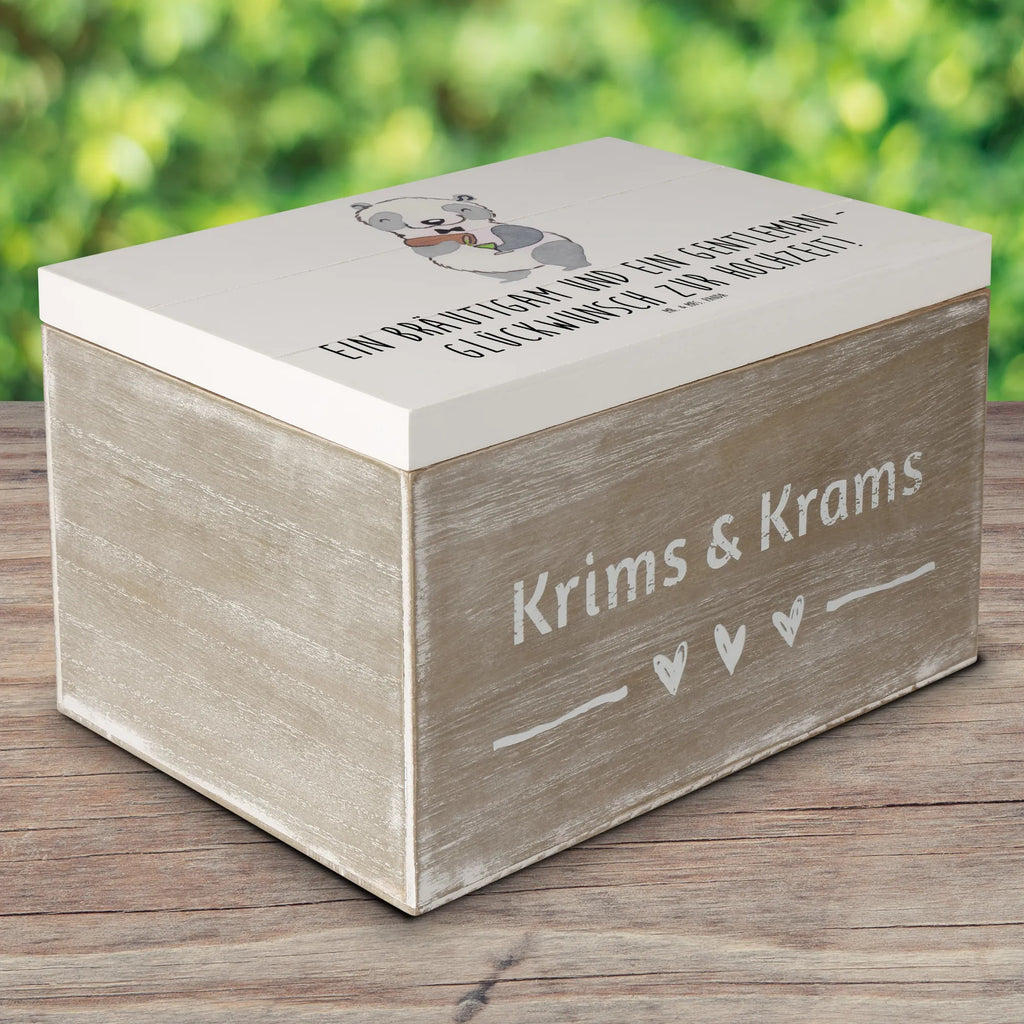 Holzkiste Bräutigam Gentleman Holzkiste, Kiste, Schatzkiste, Truhe, Schatulle, XXL, Erinnerungsbox, Erinnerungskiste, Dekokiste, Aufbewahrungsbox, Geschenkbox, Geschenkdose, Hochzeit, Hochzeitsgeschenk, Ehe, Hochzeitsfeier, Trauung, Trauungsgeschenk, Hochzeitskarte, Verlobungsfeier, Verlobungsgeschenk, Hochzeitsgeschenkideen, Hochzeitsgeschenke für Brautpaar