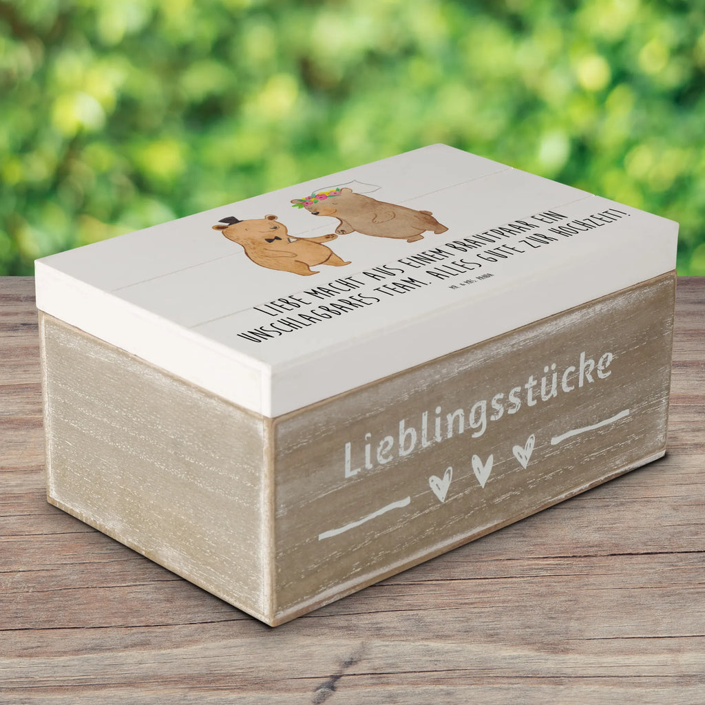 Holzkiste Unschlagbares Brautpaar Holzkiste, Kiste, Schatzkiste, Truhe, Schatulle, XXL, Erinnerungsbox, Erinnerungskiste, Dekokiste, Aufbewahrungsbox, Geschenkbox, Geschenkdose, Hochzeit, Hochzeitsgeschenk, Ehe, Hochzeitsfeier, Trauung, Trauungsgeschenk, Hochzeitskarte, Verlobungsfeier, Verlobungsgeschenk, Hochzeitsgeschenkideen, Hochzeitsgeschenke für Brautpaar