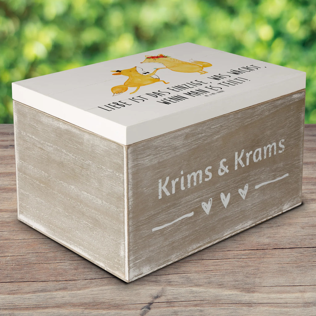 Holzkiste Eheversprechen Liebe Teilen Holzkiste, Kiste, Schatzkiste, Truhe, Schatulle, XXL, Erinnerungsbox, Erinnerungskiste, Dekokiste, Aufbewahrungsbox, Geschenkbox, Geschenkdose, Hochzeit, Hochzeitsgeschenk, Ehe, Hochzeitsfeier, Trauung, Trauungsgeschenk, Hochzeitskarte, Verlobungsfeier, Verlobungsgeschenk, Hochzeitsgeschenkideen, Hochzeitsgeschenke für Brautpaar