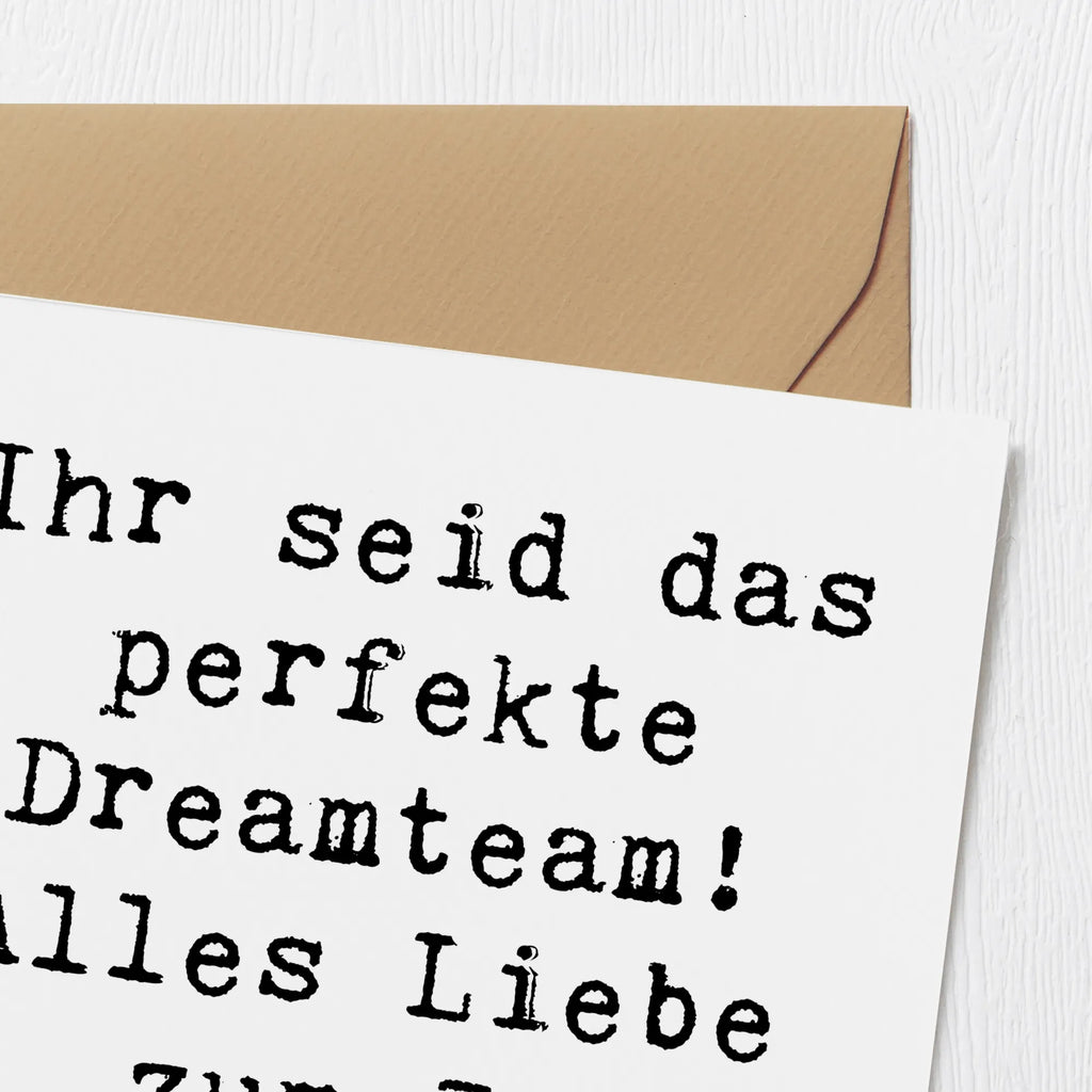 Deluxe Karte Spruch 3. Hochzeitstag Lederhochzeit Dreamteam Karte, Grußkarte, Klappkarte, Einladungskarte, Glückwunschkarte, Hochzeitskarte, Geburtstagskarte, Hochwertige Grußkarte, Hochwertige Klappkarte, Hochzeit, Hochzeitsgeschenk, Ehe, Hochzeitsfeier, Trauung, Trauungsgeschenk, Verlobungsfeier, Verlobungsgeschenk, Hochzeitsgeschenkideen, Hochzeitsgeschenke für Brautpaar