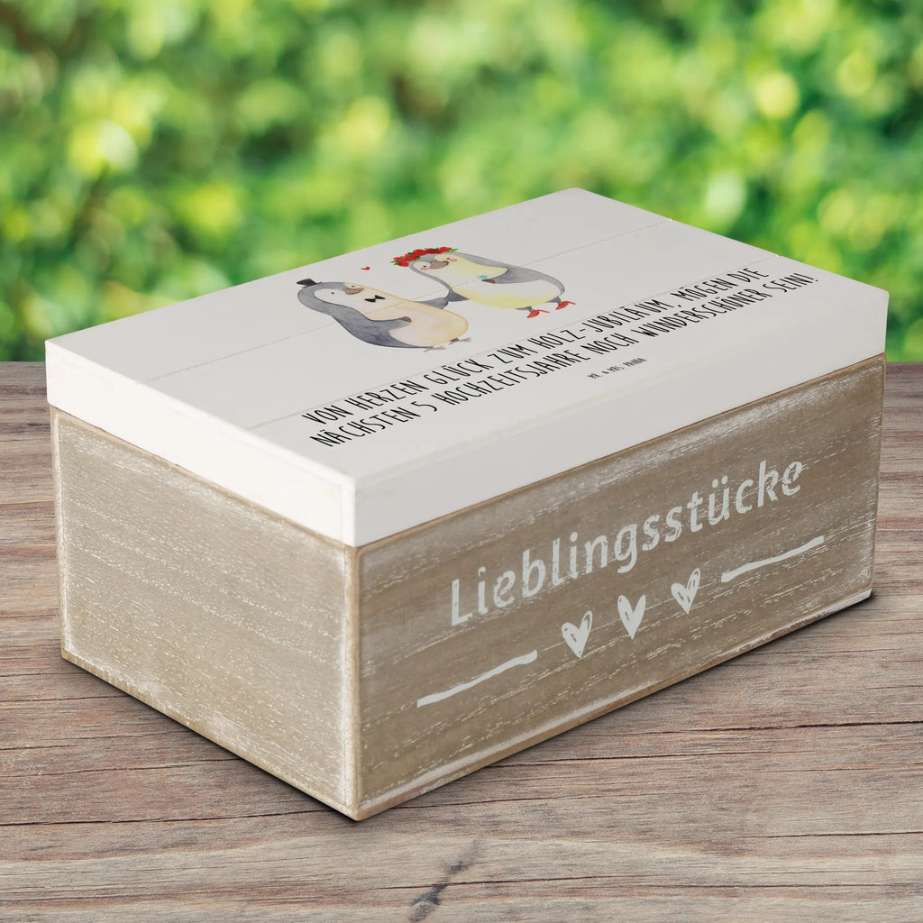 Holzkiste 5. Hochzeitstag Holzhochzeit Holzkiste, Kiste, Schatzkiste, Truhe, Schatulle, XXL, Erinnerungsbox, Erinnerungskiste, Dekokiste, Aufbewahrungsbox, Geschenkbox, Geschenkdose, Hochzeit, Hochzeitsgeschenk, Ehe, Hochzeitsfeier, Trauung, Trauungsgeschenk, Hochzeitskarte, Verlobungsfeier, Verlobungsgeschenk, Hochzeitsgeschenkideen, Hochzeitsgeschenke für Brautpaar