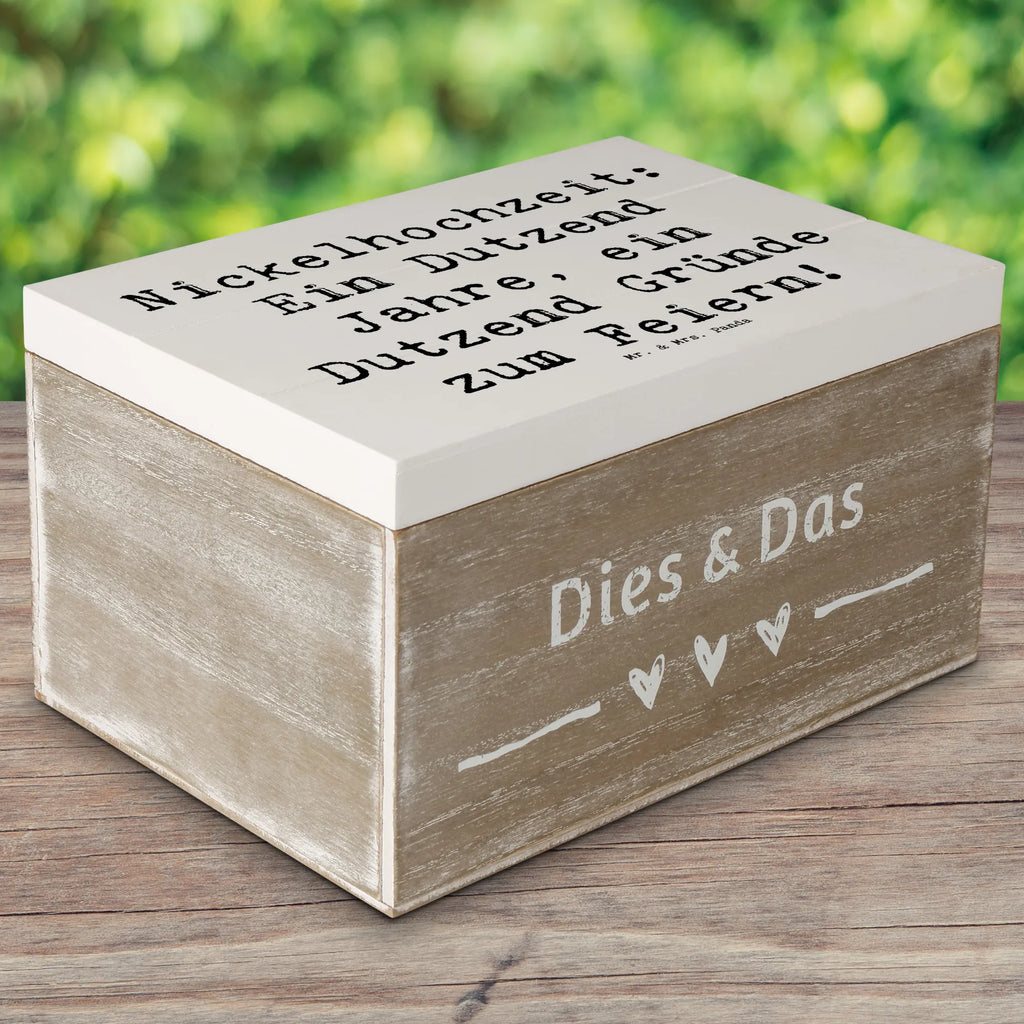 Holzkiste Spruch 12 Hochzeitstag Nickelhochzeit Holzkiste, Kiste, Schatzkiste, Truhe, Schatulle, XXL, Erinnerungsbox, Erinnerungskiste, Dekokiste, Aufbewahrungsbox, Geschenkbox, Geschenkdose, Hochzeit, Hochzeitsgeschenk, Ehe, Hochzeitsfeier, Trauung, Trauungsgeschenk, Hochzeitskarte, Verlobungsfeier, Verlobungsgeschenk, Hochzeitsgeschenkideen, Hochzeitsgeschenke für Brautpaar