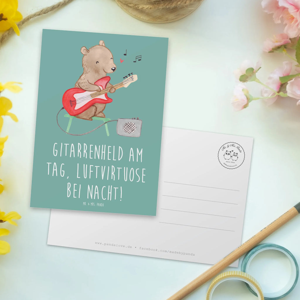 Postkarte Gitarrenheld Postkarte, Karte, Geschenkkarte, Grußkarte, Einladung, Ansichtskarte, Geburtstagskarte, Einladungskarte, Dankeskarte, Ansichtskarten, Einladung Geburtstag, Einladungskarten Geburtstag, Instrumente, Geschenke Musiker, Musikliebhaber