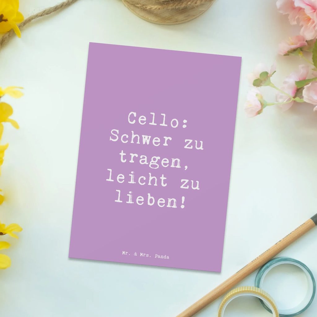 Postkarte Cello: Schwer zu tragen, leicht zu lieben! Postkarte, Karte, Geschenkkarte, Grußkarte, Einladung, Ansichtskarte, Geburtstagskarte, Einladungskarte, Dankeskarte, Ansichtskarten, Einladung Geburtstag, Einladungskarten Geburtstag, Instrumente, Geschenke Musiker, Musikliebhaber