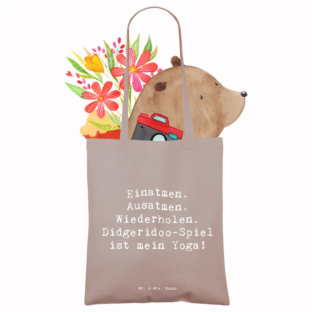 Tragetasche Einatmen. Ausatmen. Wiederholen. Didgeridoo-Spiel ist mein Yoga! Beuteltasche, Beutel, Einkaufstasche, Jutebeutel, Stoffbeutel, Tasche, Shopper, Umhängetasche, Strandtasche, Schultertasche, Stofftasche, Tragetasche, Badetasche, Jutetasche, Einkaufstüte, Laptoptasche, Instrumente, Geschenke Musiker, Musikliebhaber