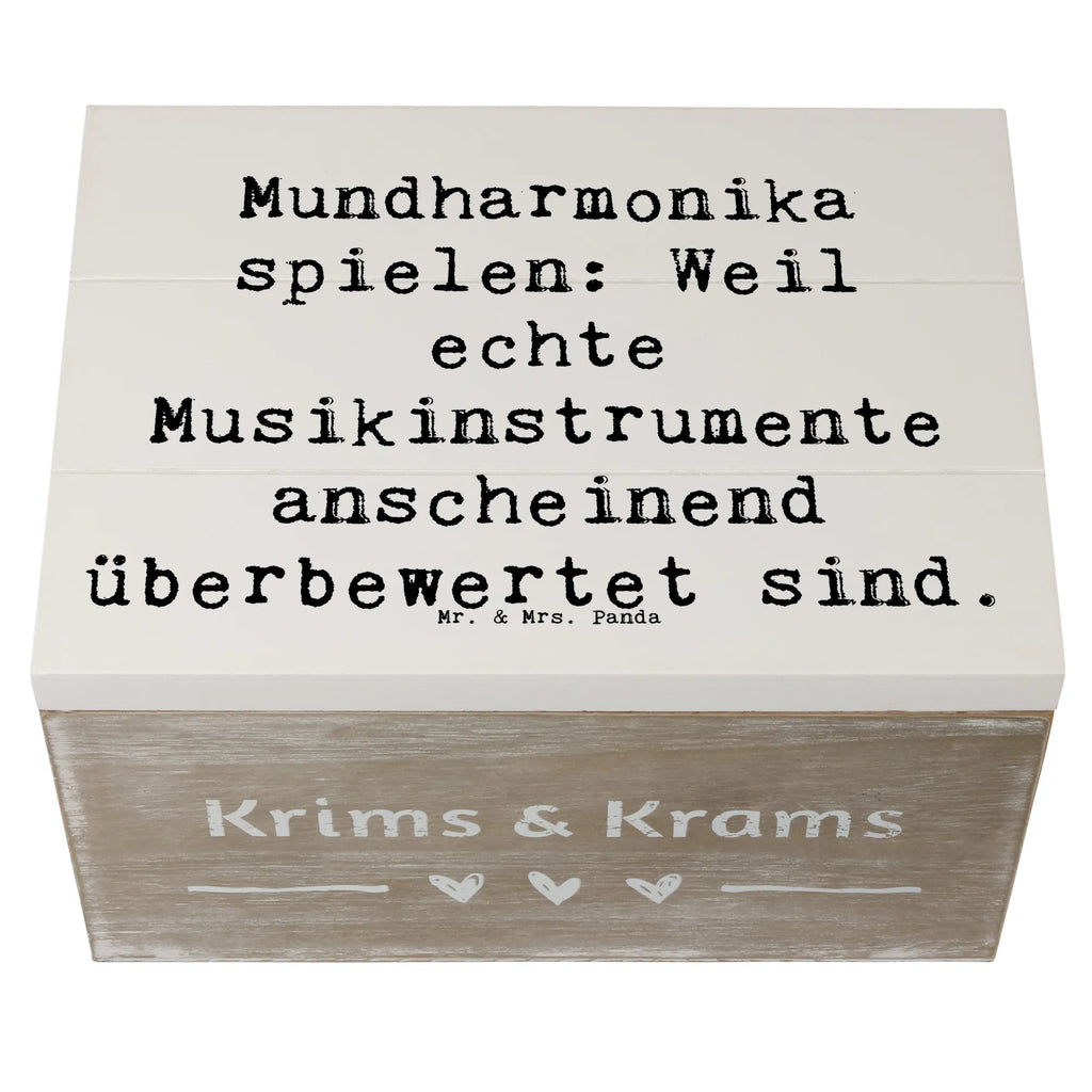 Holzkiste Spruch Mundharmonika spielen: Weil echte Musikinstrumente anscheinend überbewertet sind. Holzkiste, Kiste, Schatzkiste, Truhe, Schatulle, XXL, Erinnerungsbox, Erinnerungskiste, Dekokiste, Aufbewahrungsbox, Geschenkbox, Geschenkdose, Instrumente, Geschenke Musiker, Musikliebhaber