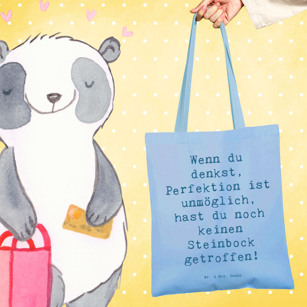 Tragetasche Spruch Steinbock Perfektion Beuteltasche, Beutel, Einkaufstasche, Jutebeutel, Stoffbeutel, Tasche, Shopper, Umhängetasche, Strandtasche, Schultertasche, Stofftasche, Tragetasche, Badetasche, Jutetasche, Einkaufstüte, Laptoptasche, Tierkreiszeichen, Sternzeichen, Horoskop, Astrologie, Aszendent