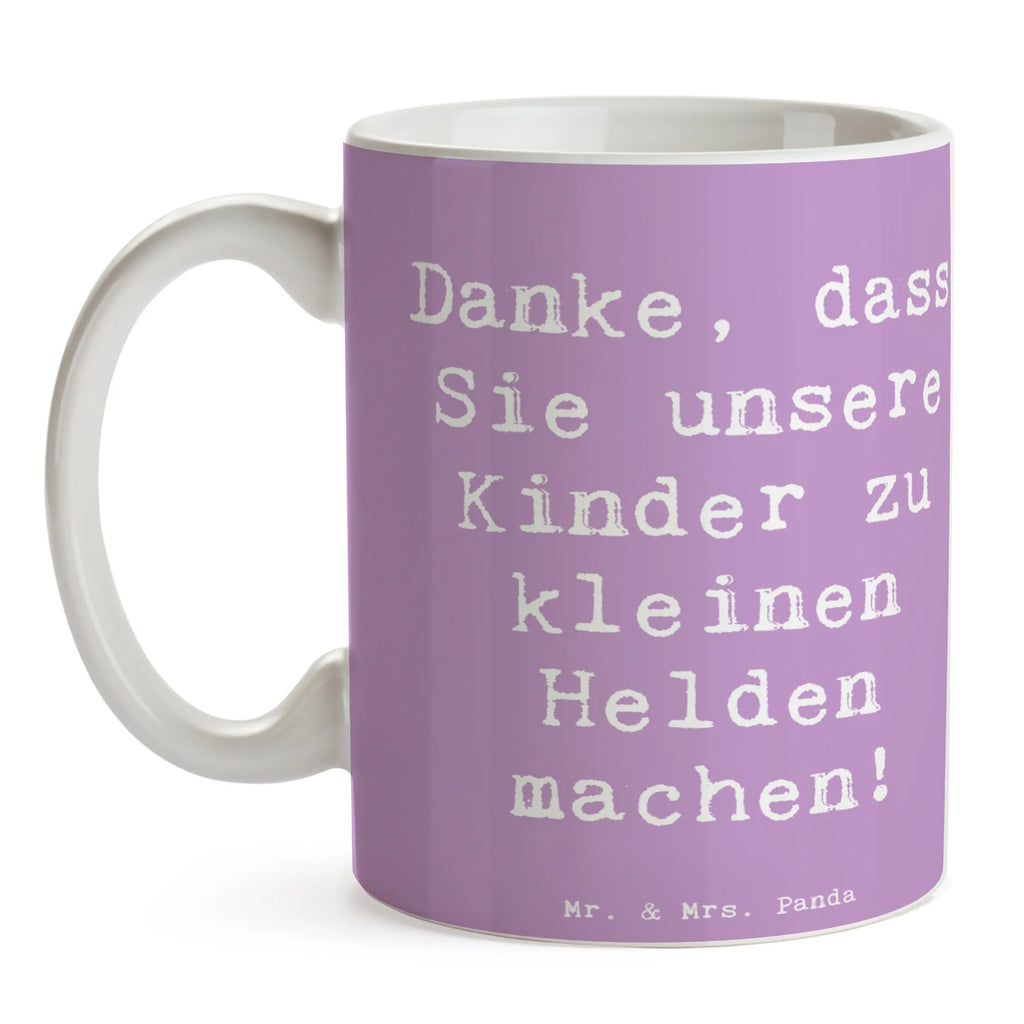 Tasse Spruch Erzieher Heldenmacher Tasse, Kaffeetasse, Teetasse, Becher, Kaffeebecher, Teebecher, Keramiktasse, Porzellantasse, Büro Tasse, Geschenk Tasse, Tasse Sprüche, Tasse Motive, Kaffeetassen, Tasse bedrucken, Designer Tasse, Cappuccino Tassen, Schöne Teetassen