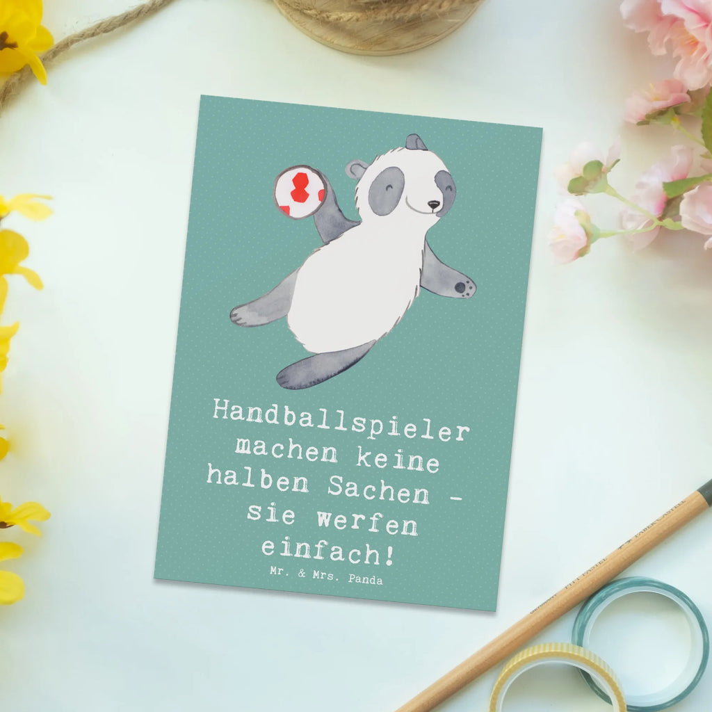 Postkarte Handball Wurf Postkarte, Karte, Geschenkkarte, Grußkarte, Einladung, Ansichtskarte, Geburtstagskarte, Einladungskarte, Dankeskarte, Ansichtskarten, Einladung Geburtstag, Einladungskarten Geburtstag, Geschenk, Sport, Sportart, Hobby, Schenken, Danke, Dankeschön, Auszeichnung, Gewinn, Sportler