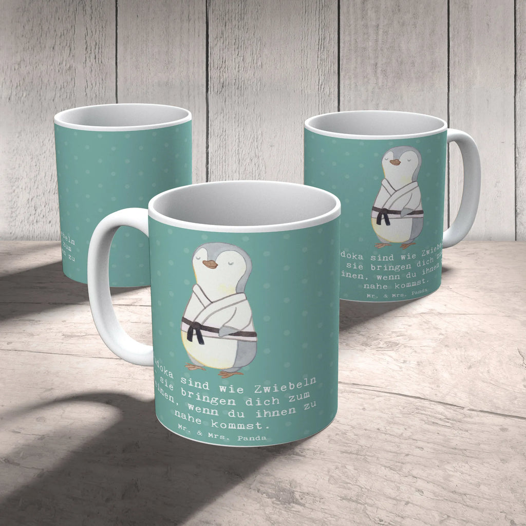 Tasse Judo Zwiebel Tasse, Kaffeetasse, Teetasse, Becher, Kaffeebecher, Teebecher, Keramiktasse, Porzellantasse, Büro Tasse, Geschenk Tasse, Tasse Sprüche, Tasse Motive, Kaffeetassen, Tasse bedrucken, Designer Tasse, Cappuccino Tassen, Schöne Teetassen, Geschenk, Sport, Sportart, Hobby, Schenken, Danke, Dankeschön, Auszeichnung, Gewinn, Sportler