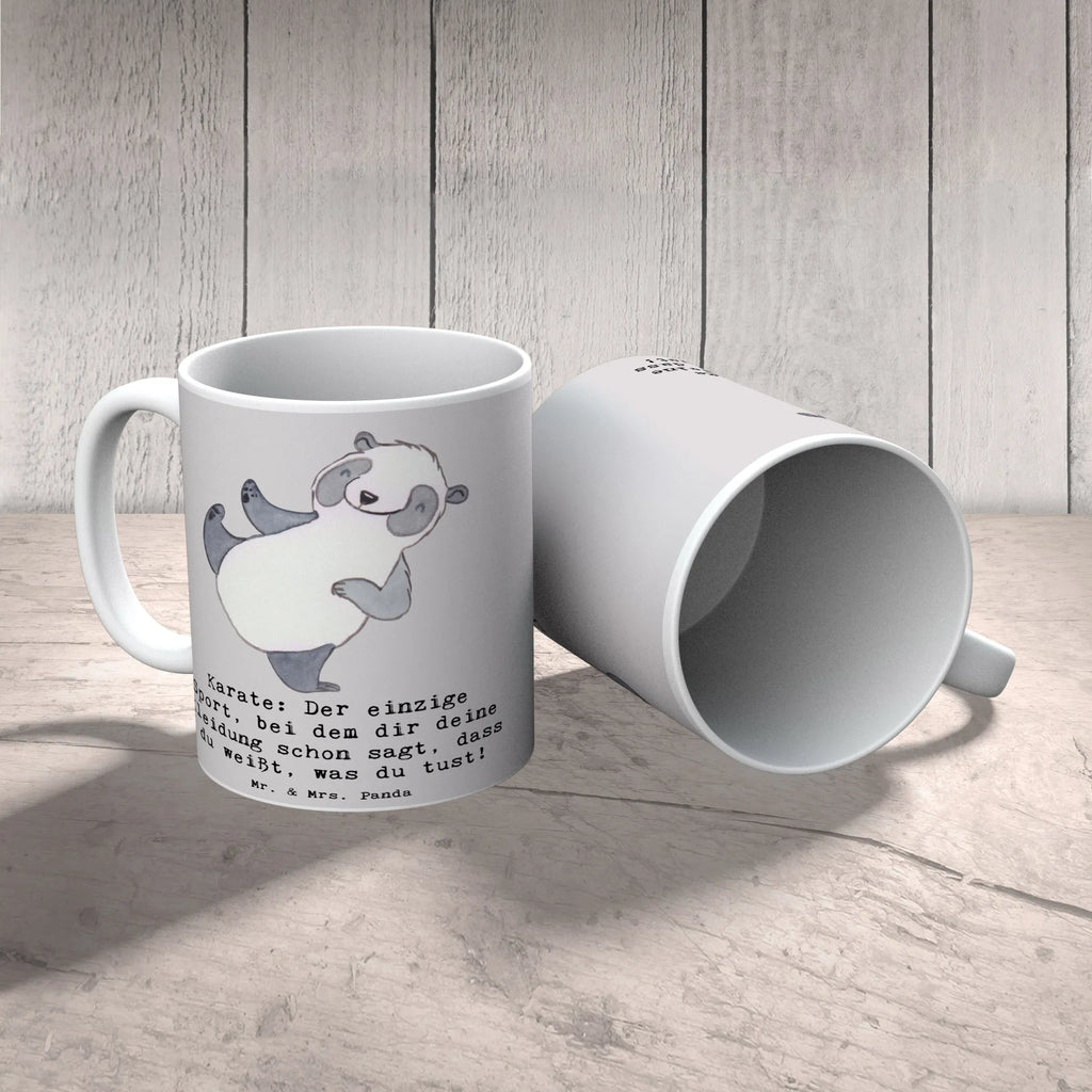 Tasse Karate Kleidung Tasse, Kaffeetasse, Teetasse, Becher, Kaffeebecher, Teebecher, Keramiktasse, Porzellantasse, Büro Tasse, Geschenk Tasse, Tasse Sprüche, Tasse Motive, Kaffeetassen, Tasse bedrucken, Designer Tasse, Cappuccino Tassen, Schöne Teetassen, Geschenk, Sport, Sportart, Hobby, Schenken, Danke, Dankeschön, Auszeichnung, Gewinn, Sportler